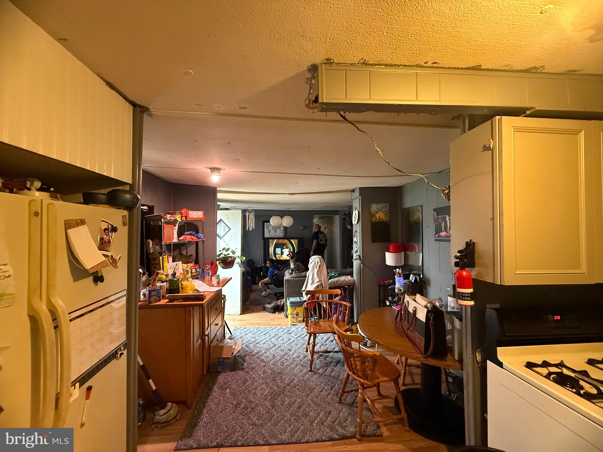 CRESTVIEW VILLAS - Residential