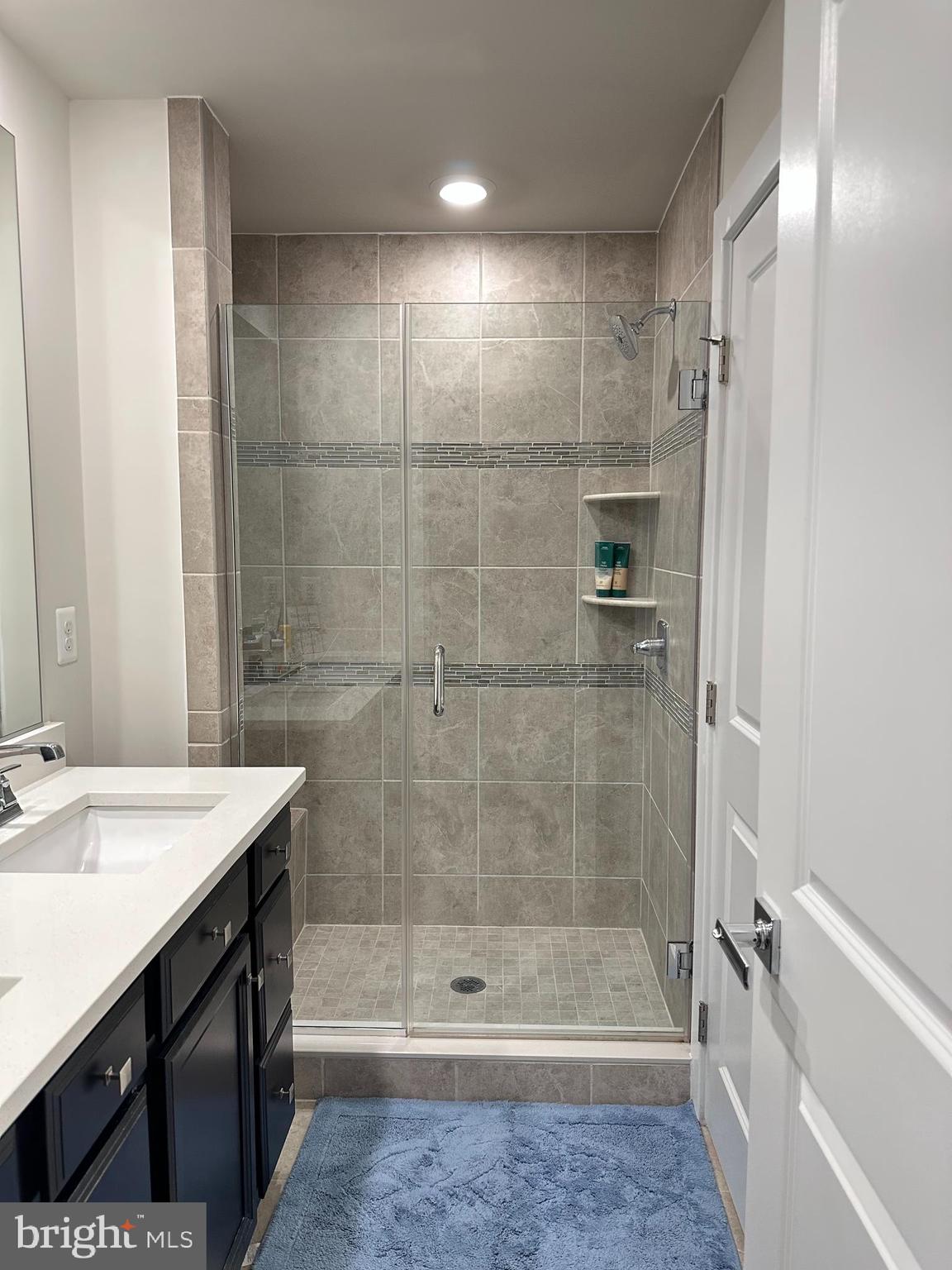 WOODLAND - Residential Lease