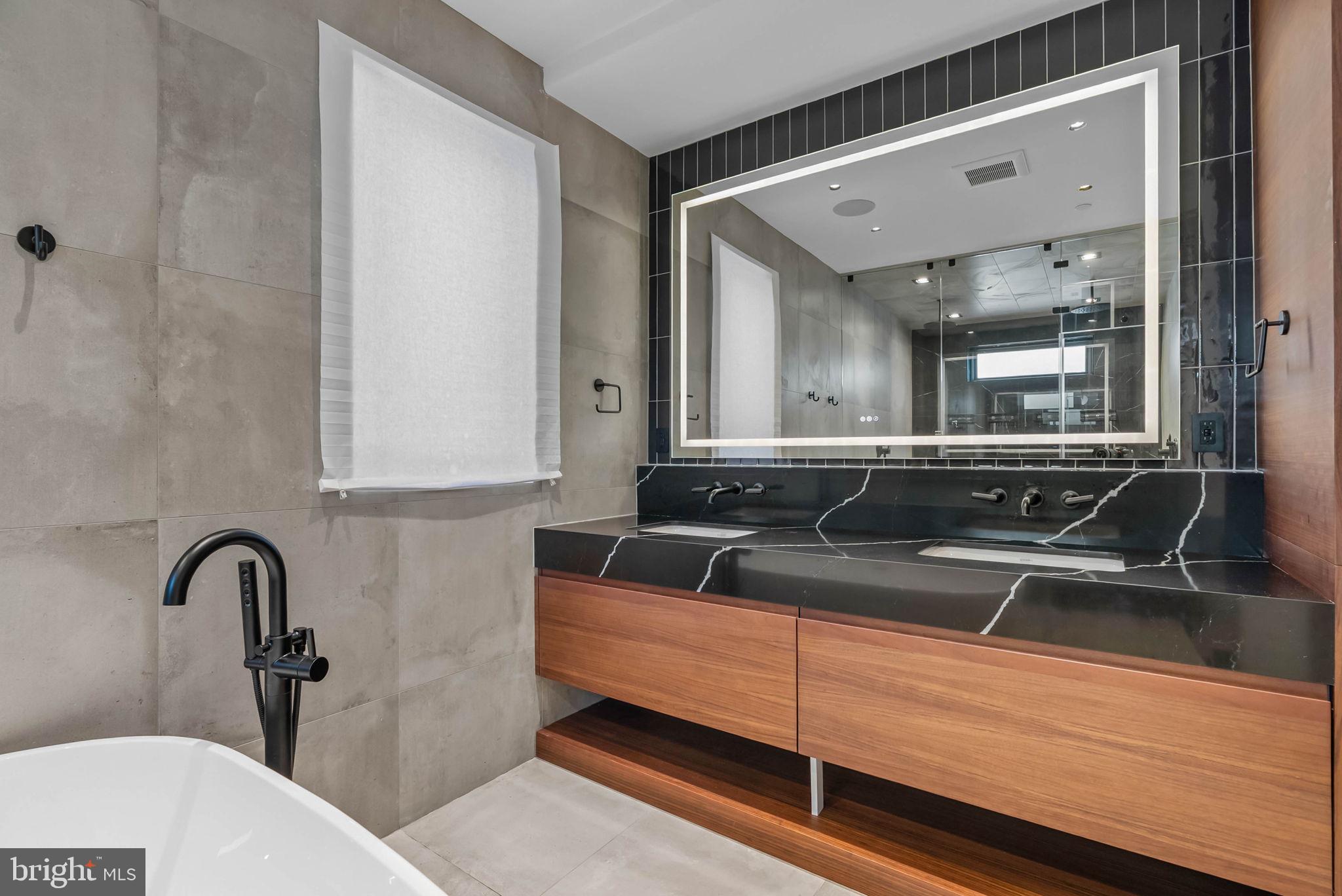 FITLER SQUARE - Residential