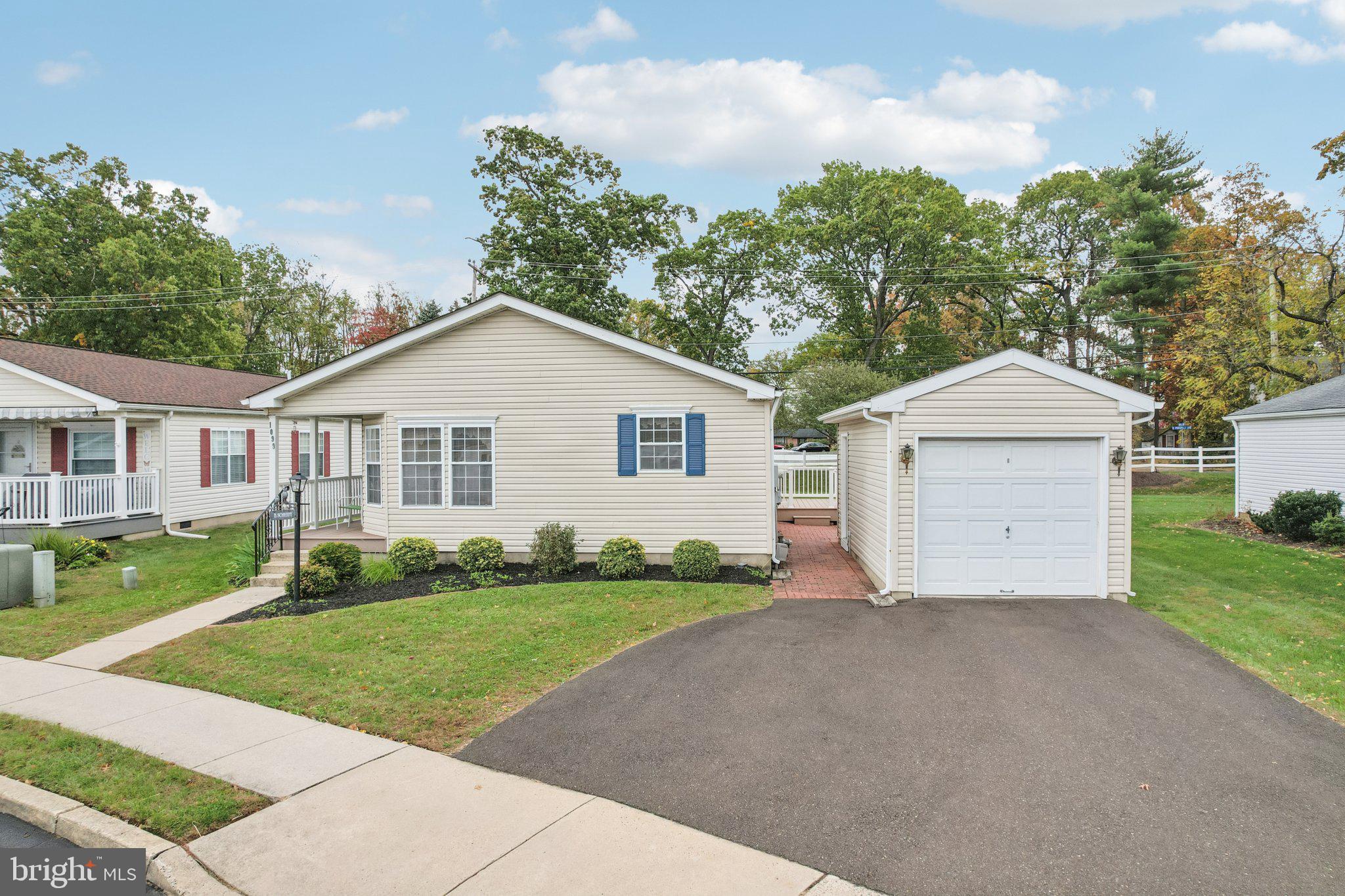 GWYNEDD WOODS - Residential