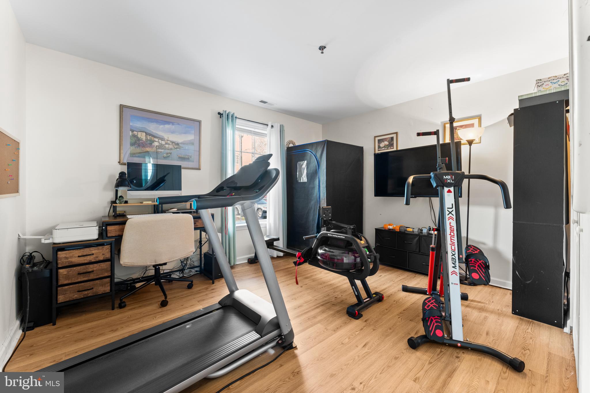 ASHTON CONDO - Residential