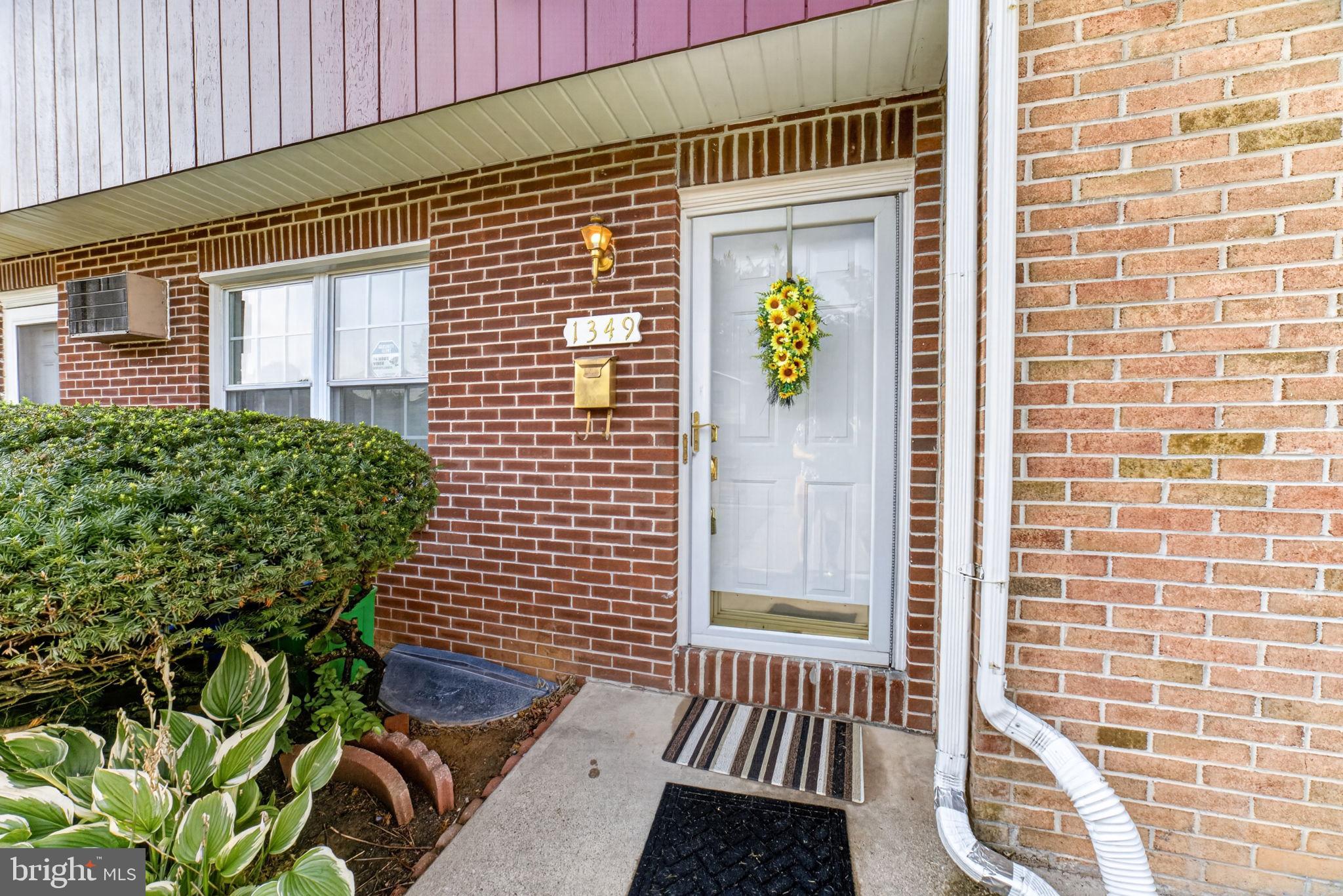 1349 STANFORD ROAD