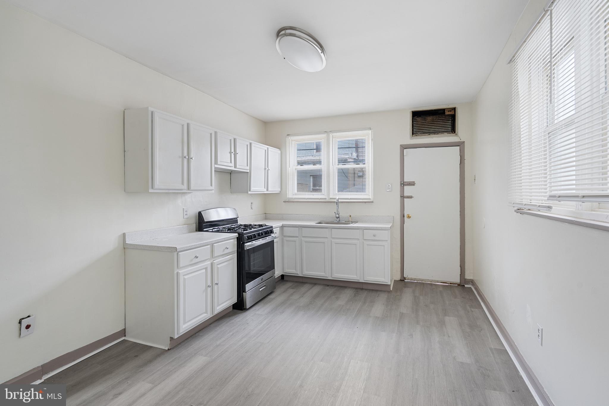 PHILADELPHIA (SOUTH) - Residential