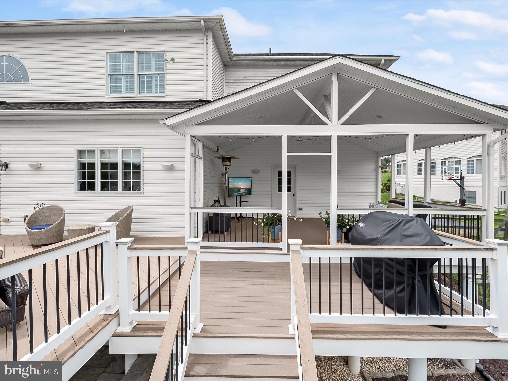 WATERFORD FARMS - Residential