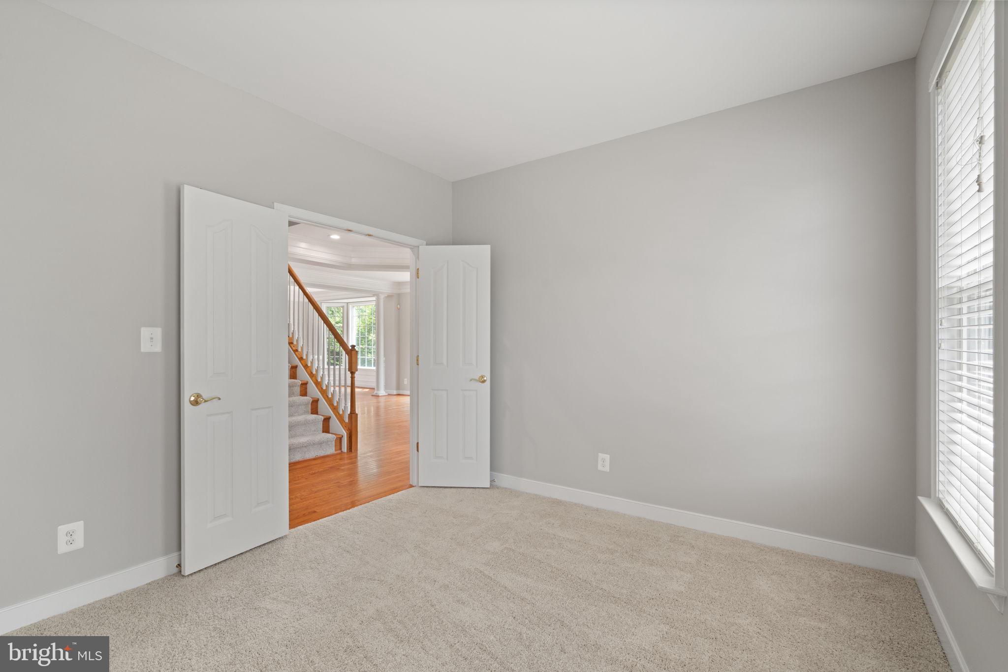 CLAIBORNE MANOR - Residential