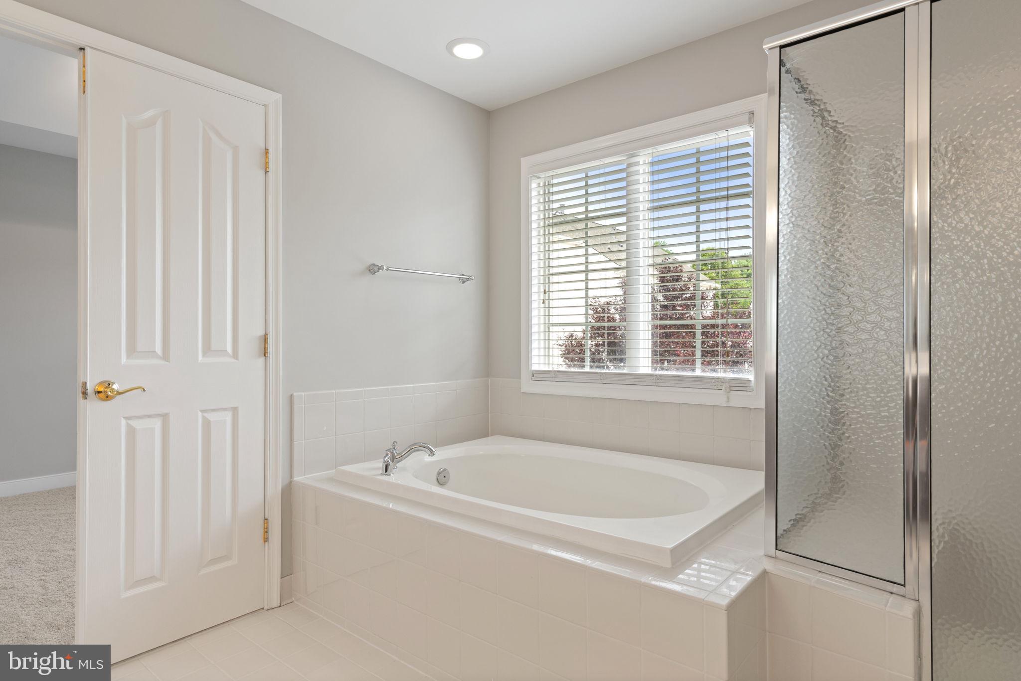 CLAIBORNE MANOR - Residential