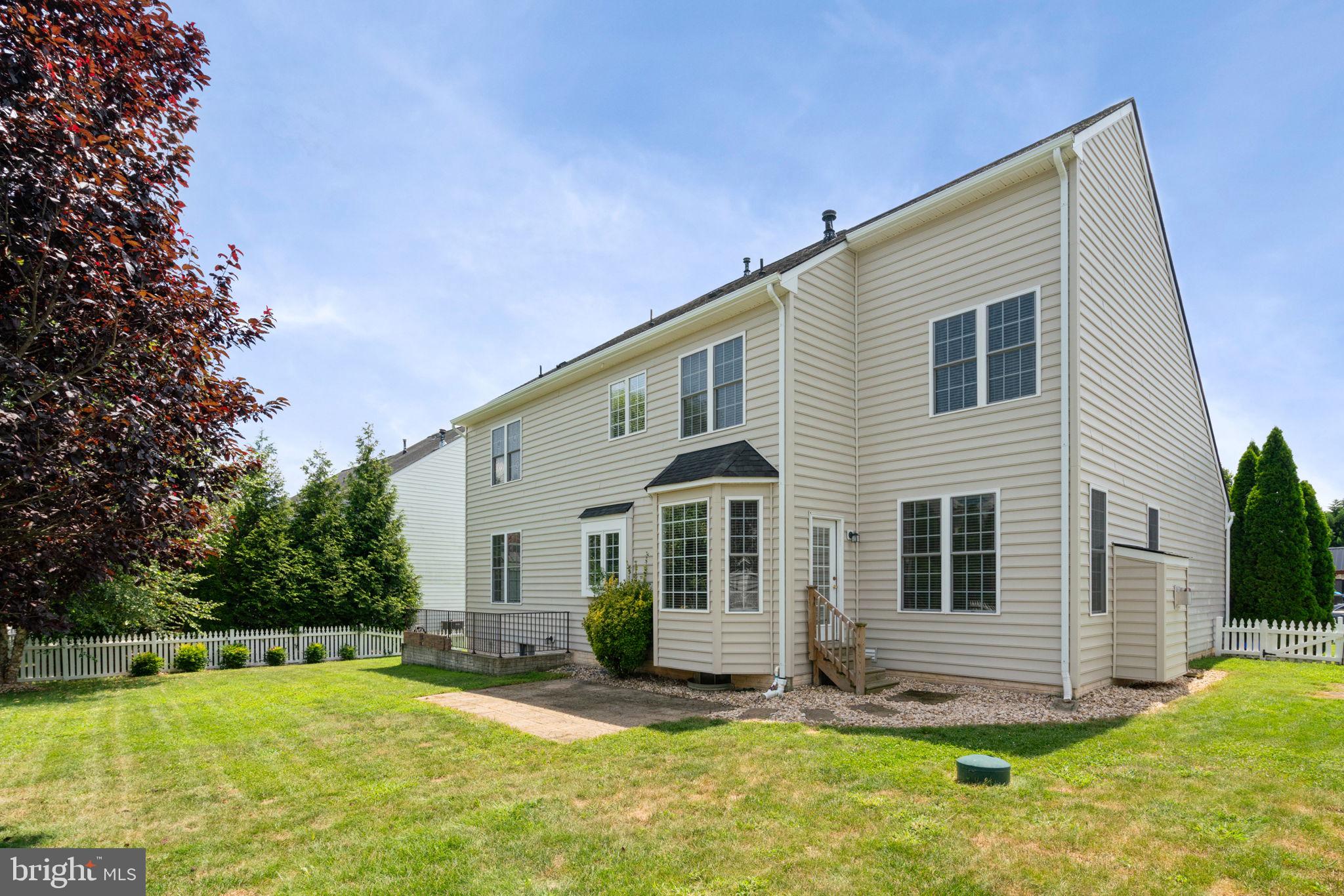 CLAIBORNE MANOR - Residential