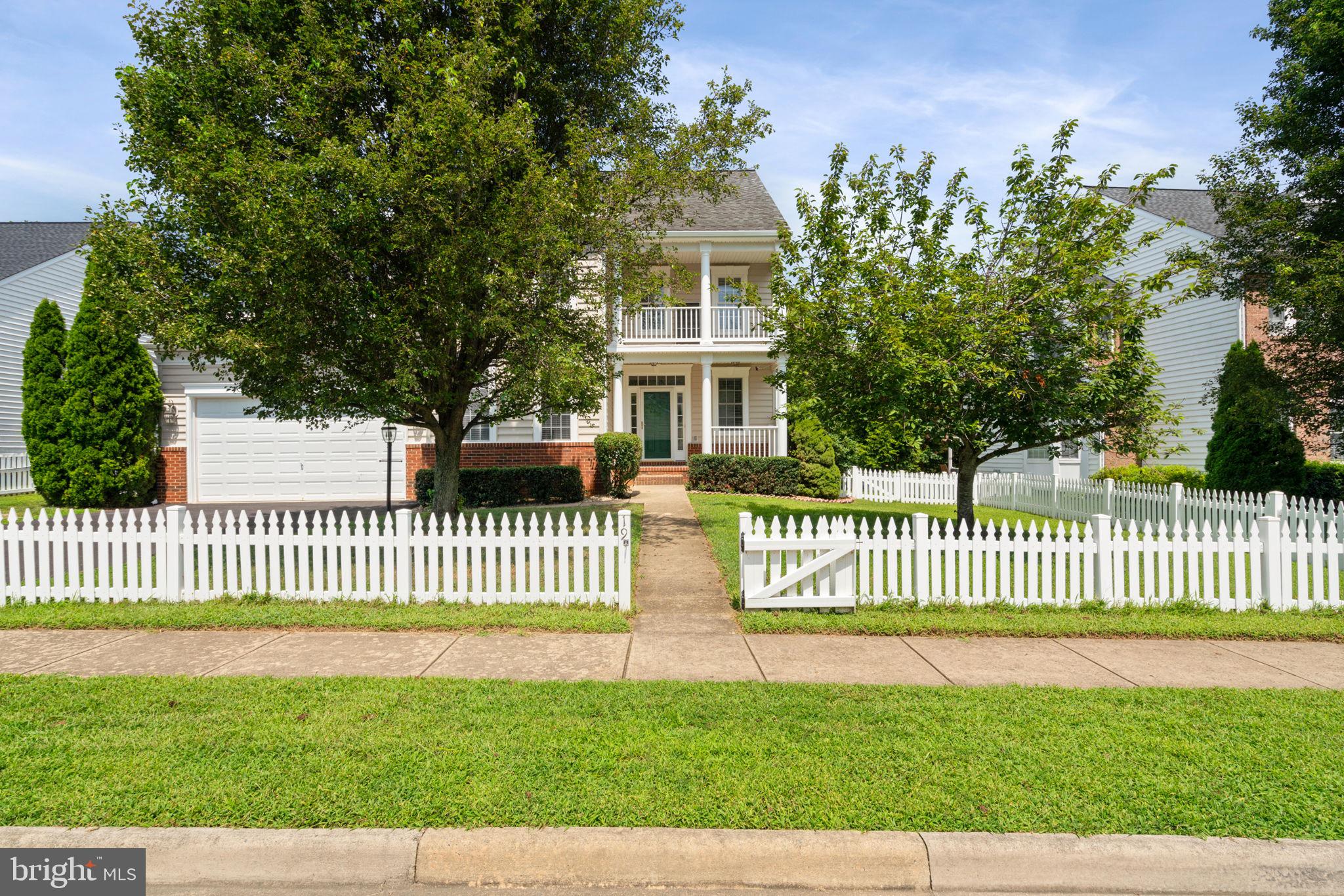 CLAIBORNE MANOR - Residential