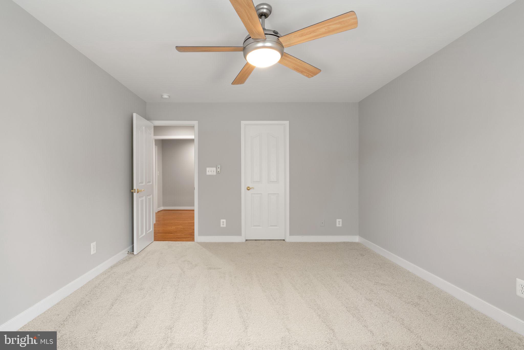 CLAIBORNE MANOR - Residential