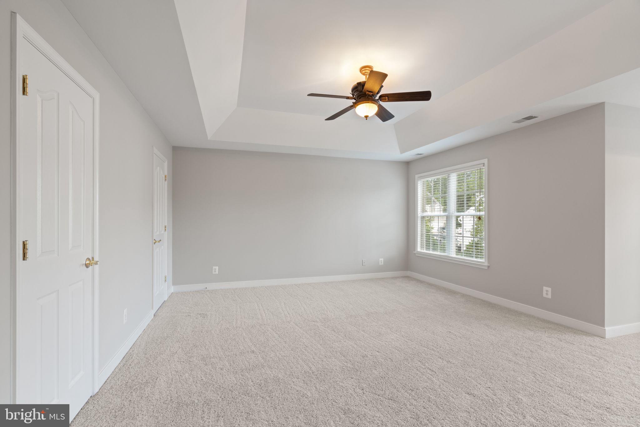 CLAIBORNE MANOR - Residential