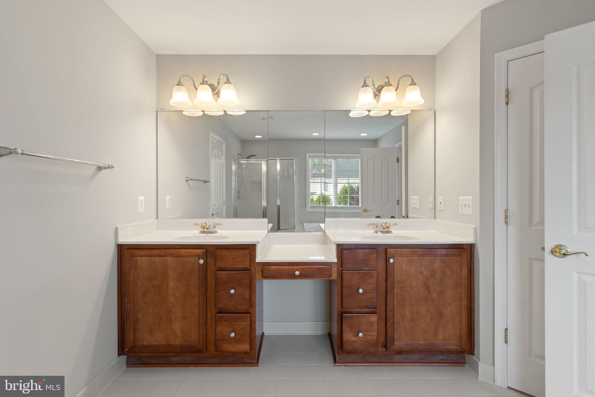 CLAIBORNE MANOR - Residential