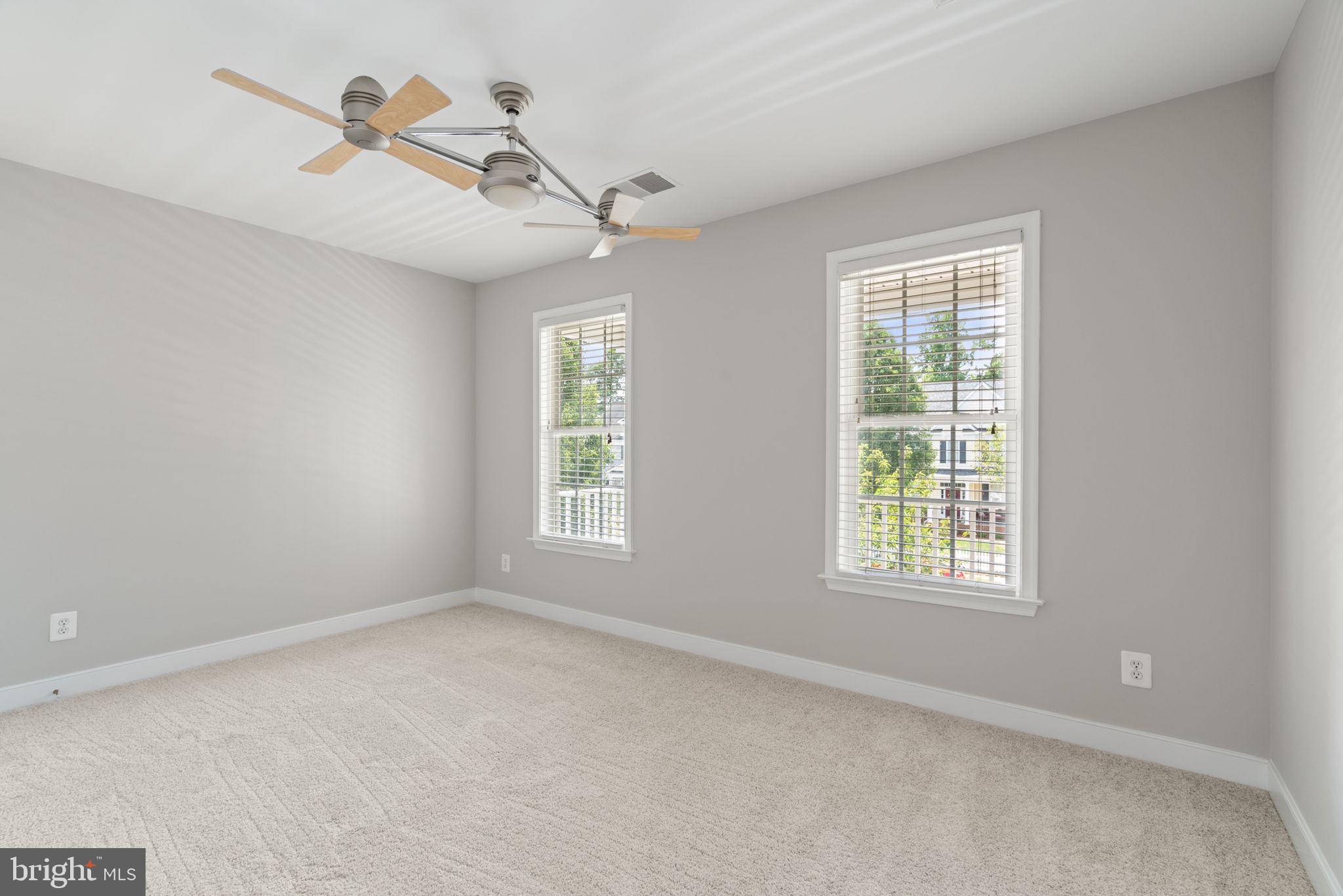 CLAIBORNE MANOR - Residential