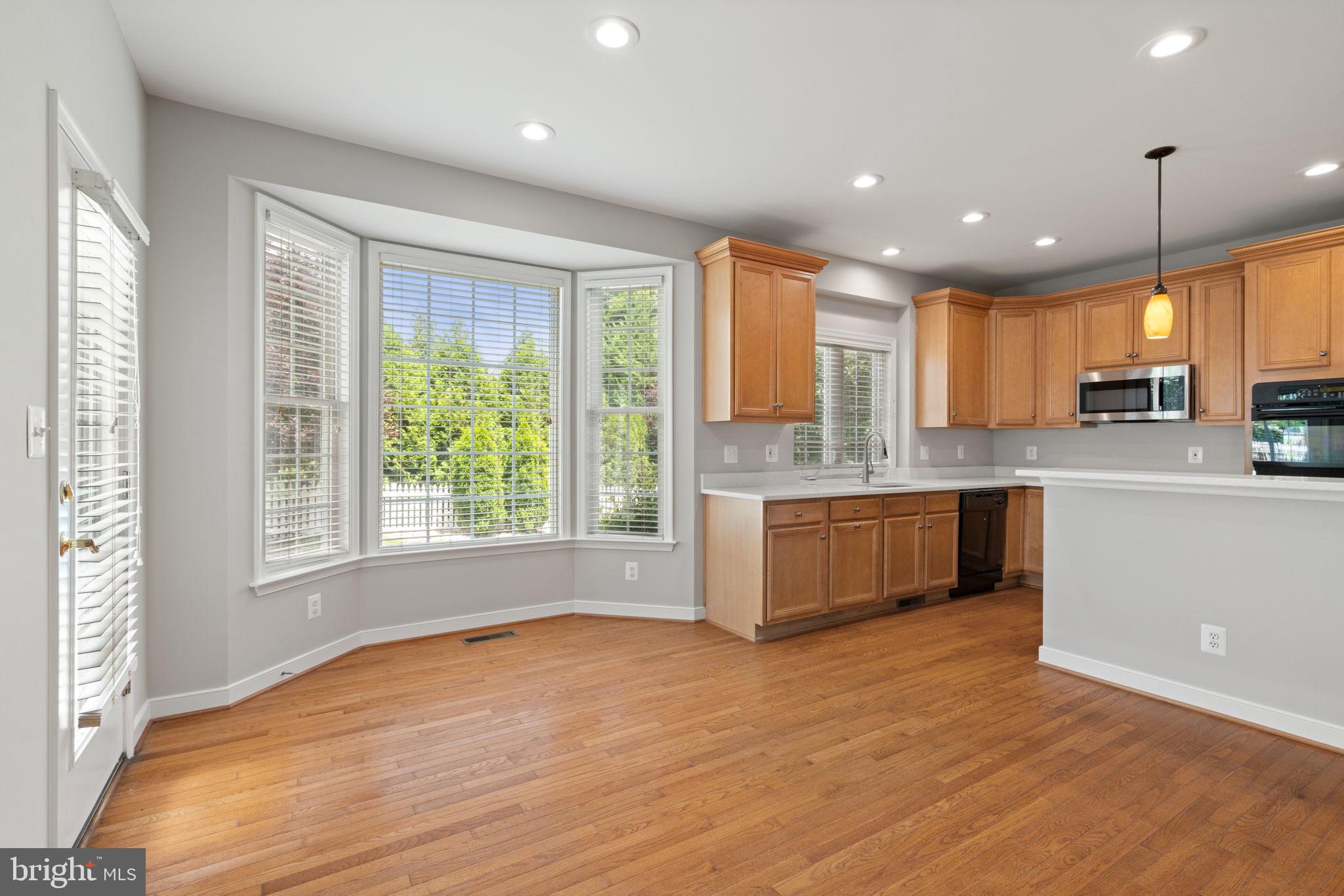 CLAIBORNE MANOR - Residential