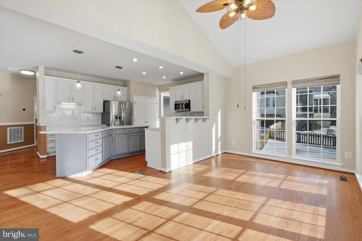 DAWSON LANDING - Residential