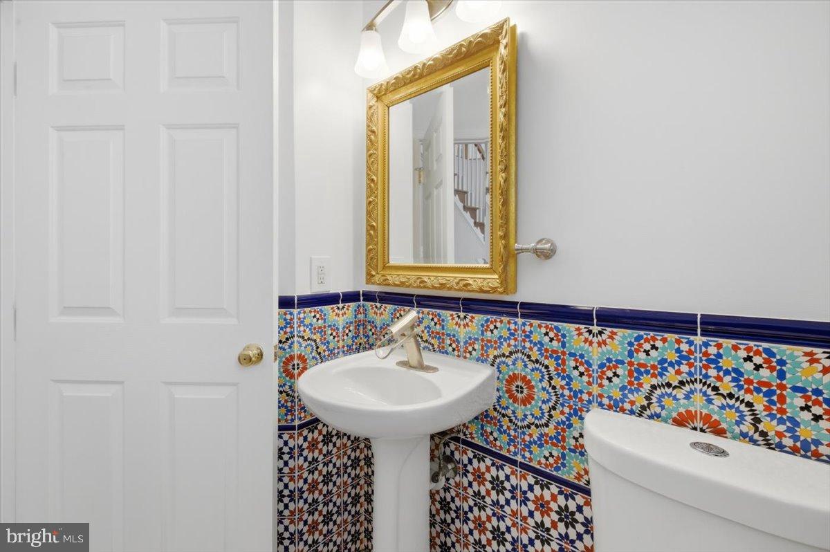 DAWSON LANDING - Residential