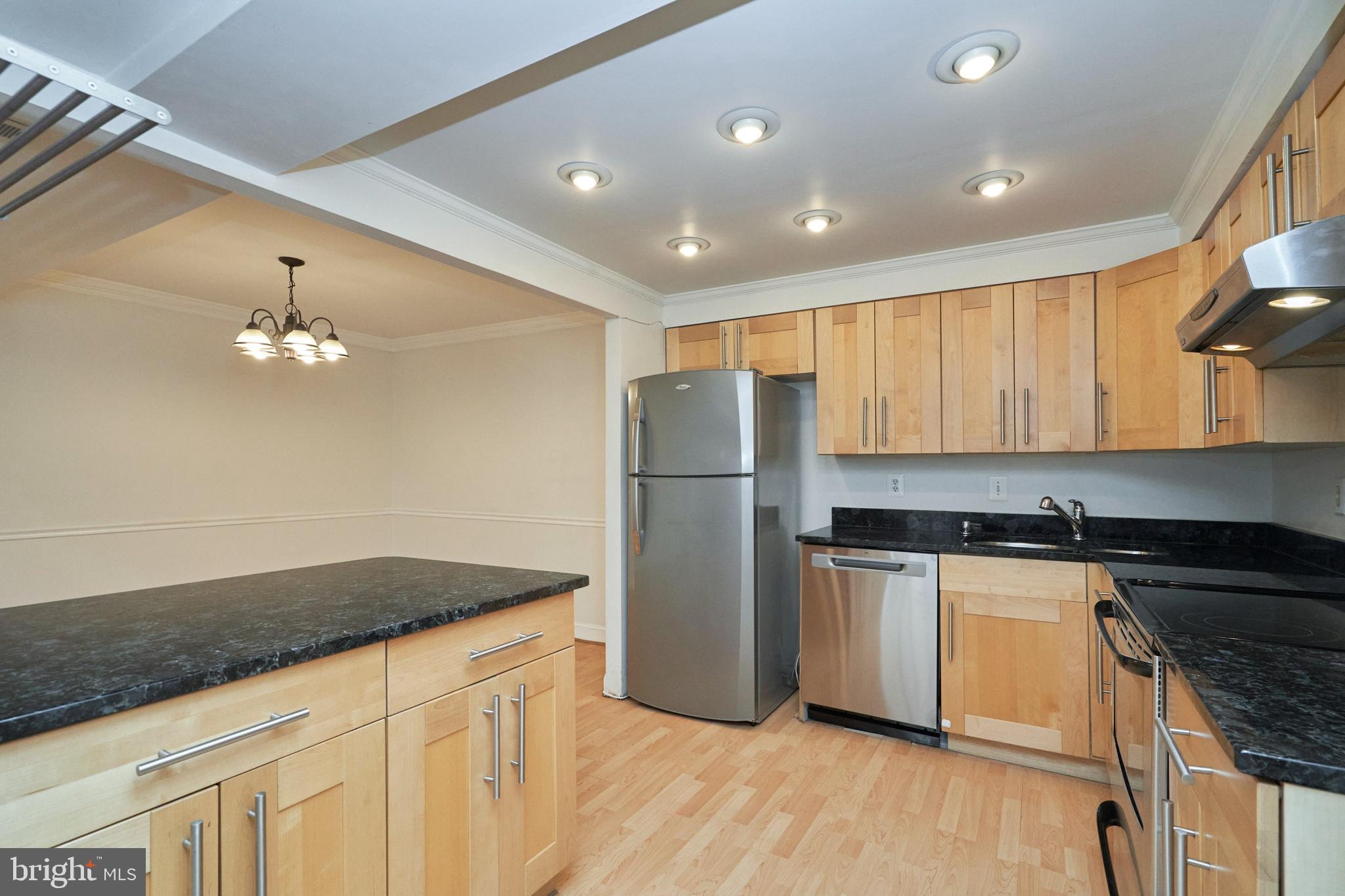 COLONIES AT MCLEAN - Residential Lease