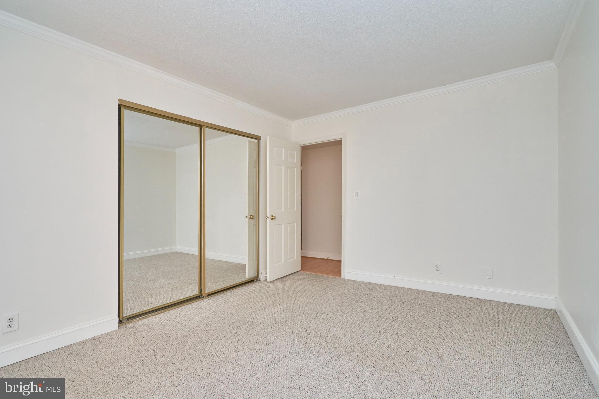 COLONIES AT MCLEAN - Residential Lease