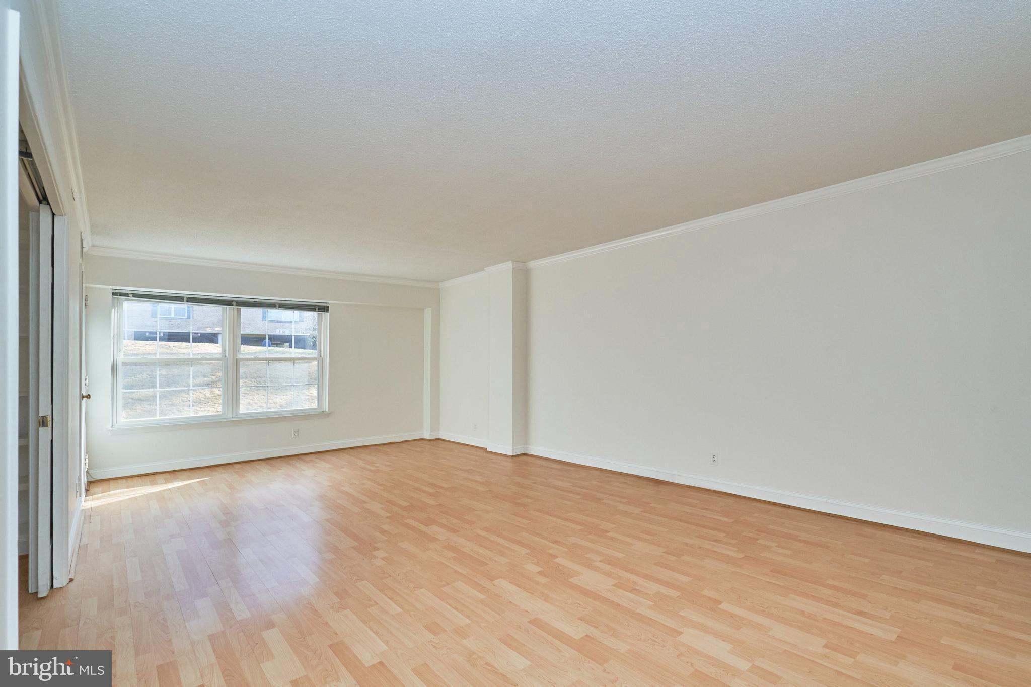 COLONIES AT MCLEAN - Residential Lease