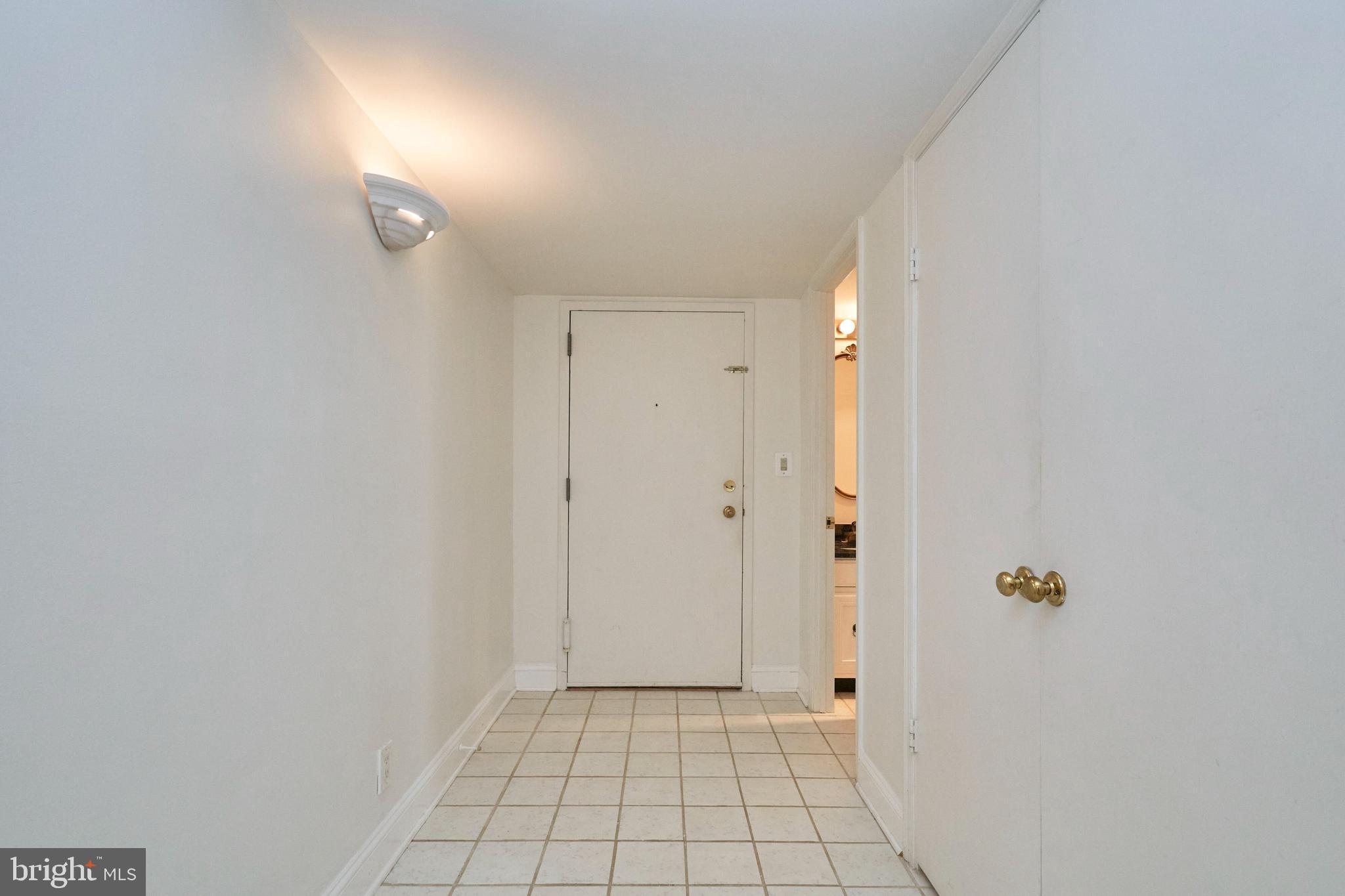 COLONIES AT MCLEAN - Residential Lease