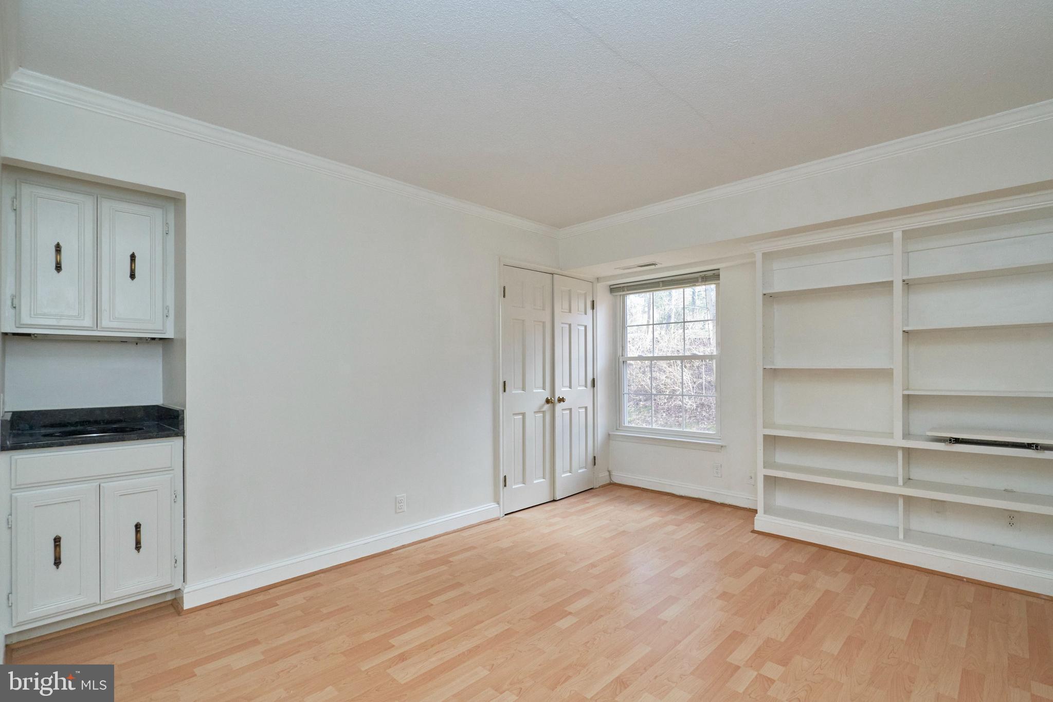 COLONIES AT MCLEAN - Residential Lease