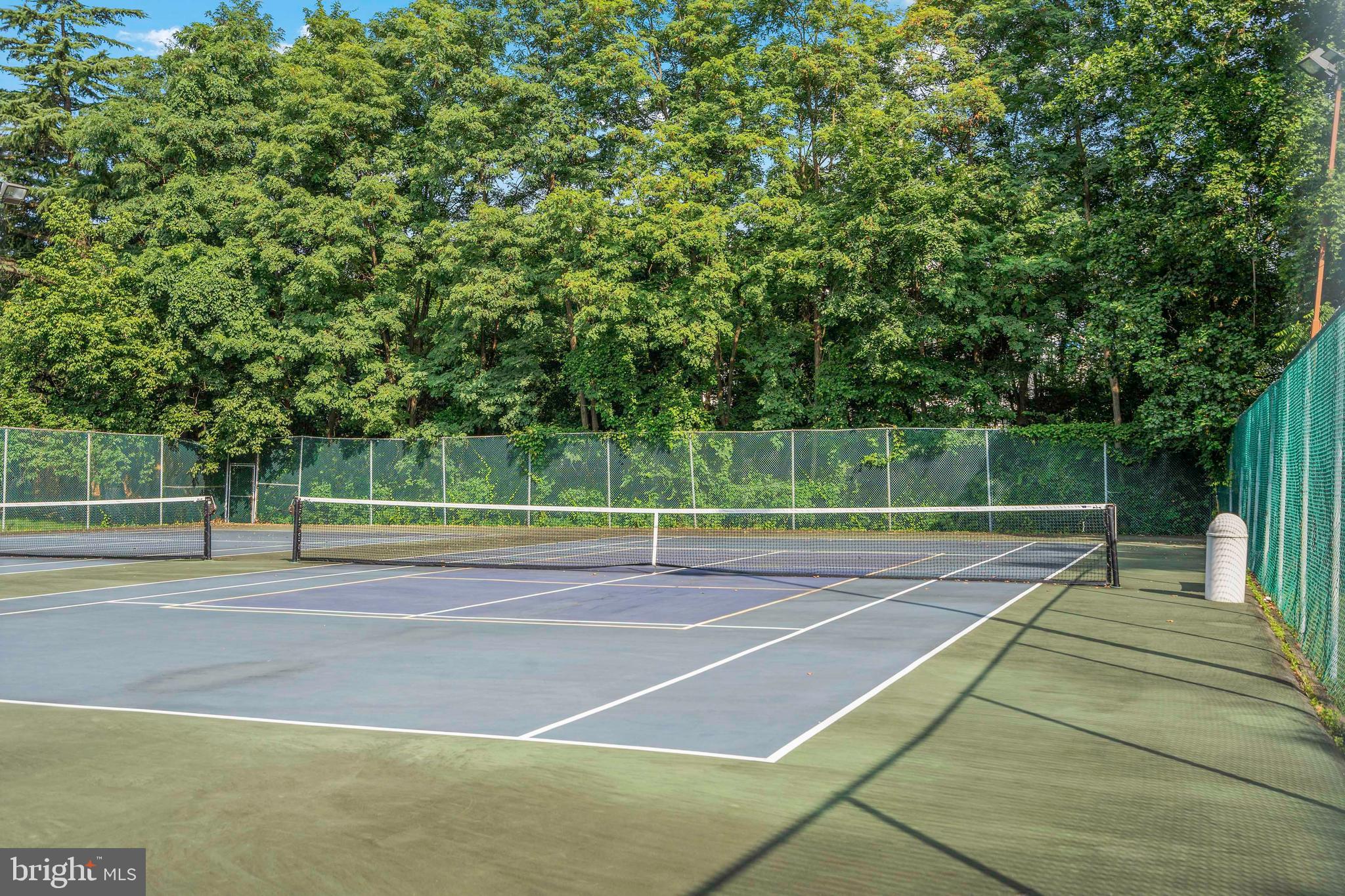 COLONIES AT MCLEAN - Residential Lease