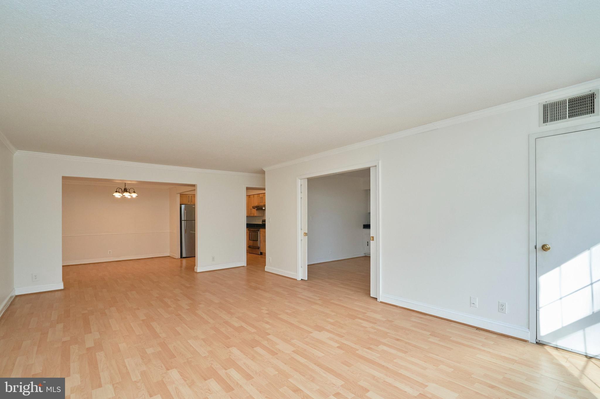 COLONIES AT MCLEAN - Residential Lease