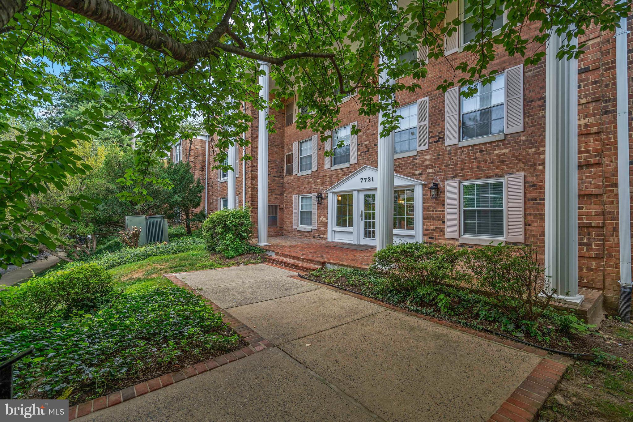 COLONIES AT MCLEAN - Residential Lease