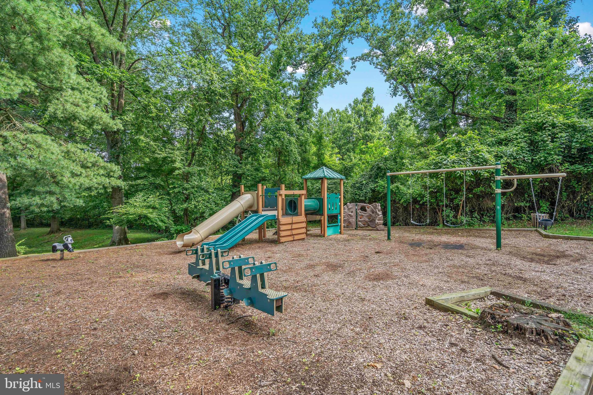 COLONIES AT MCLEAN - Residential Lease