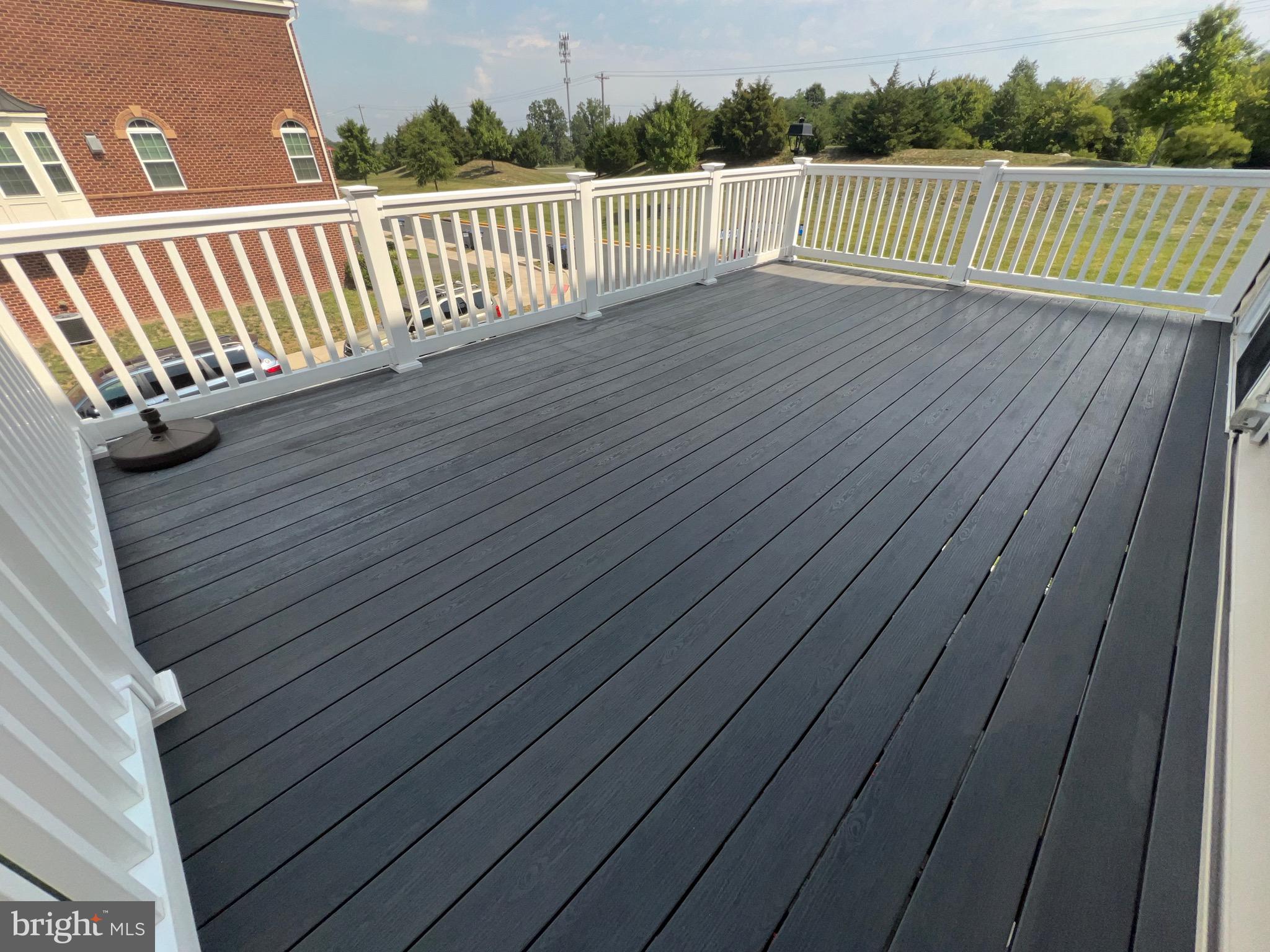 SEVEN HILLS - Residential Lease