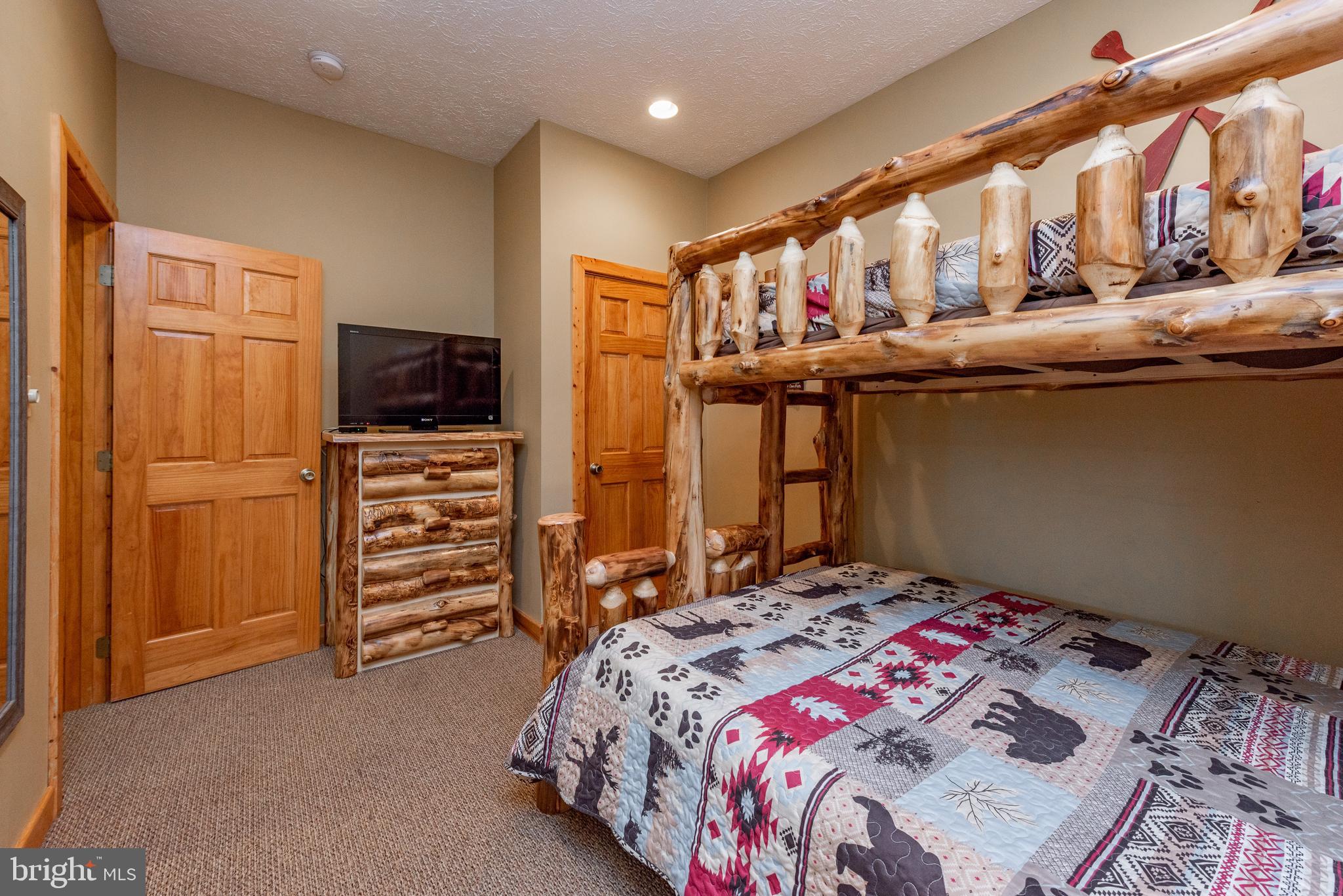 ALPINE VILLAGE - Residential