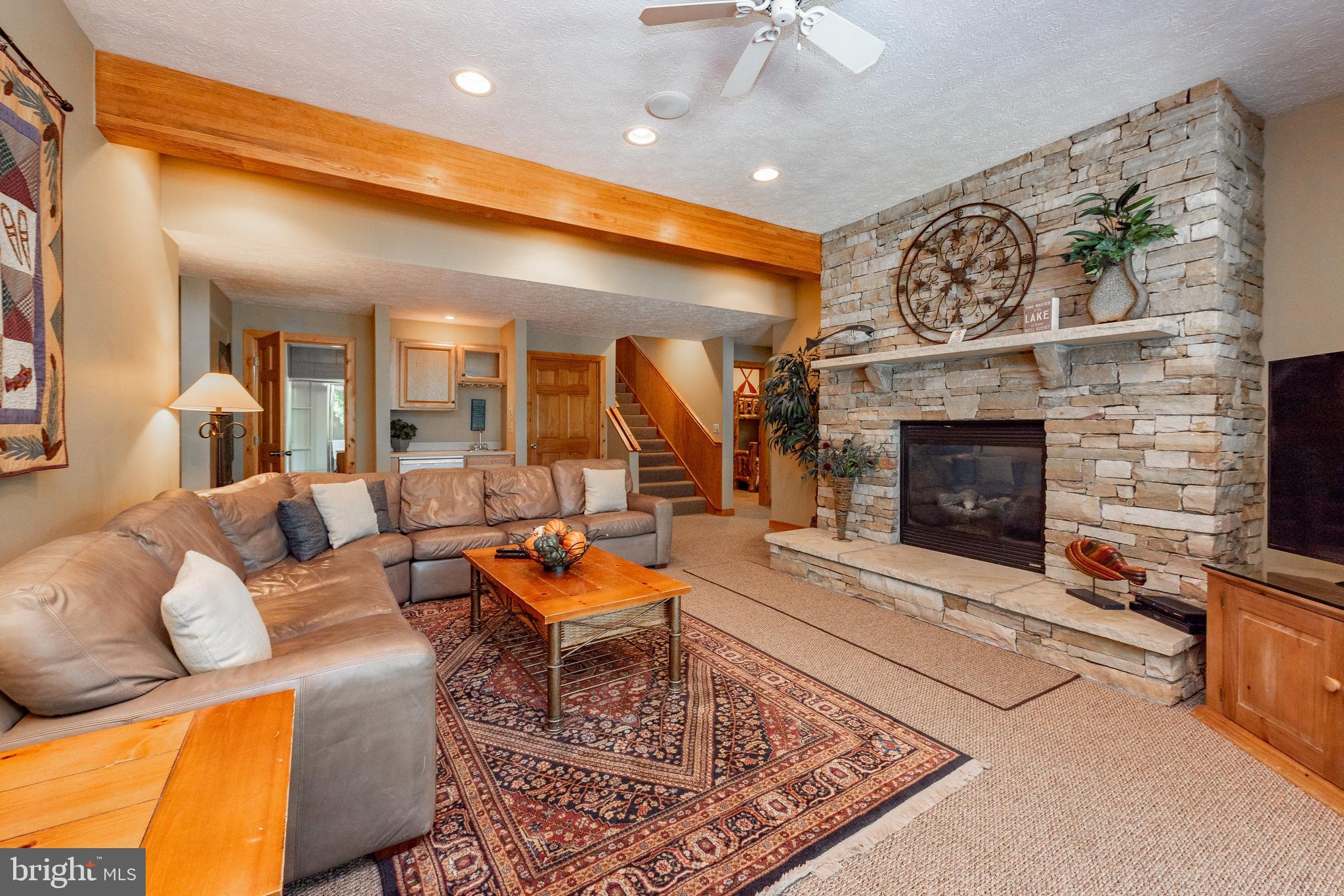 ALPINE VILLAGE - Residential