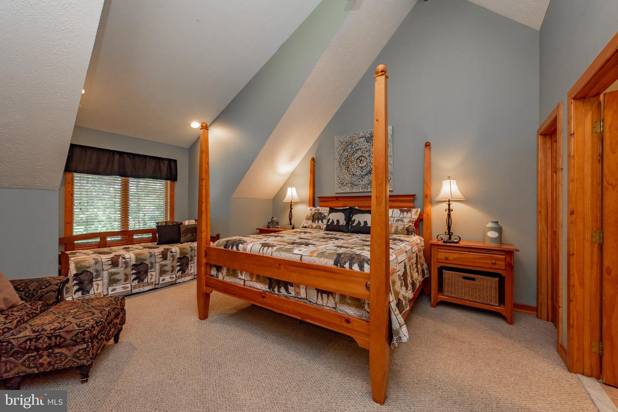 ALPINE VILLAGE - Residential