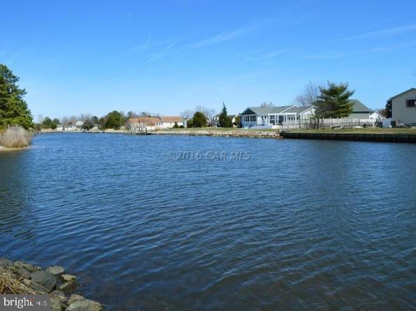 HIDDEN HARBOR - Land