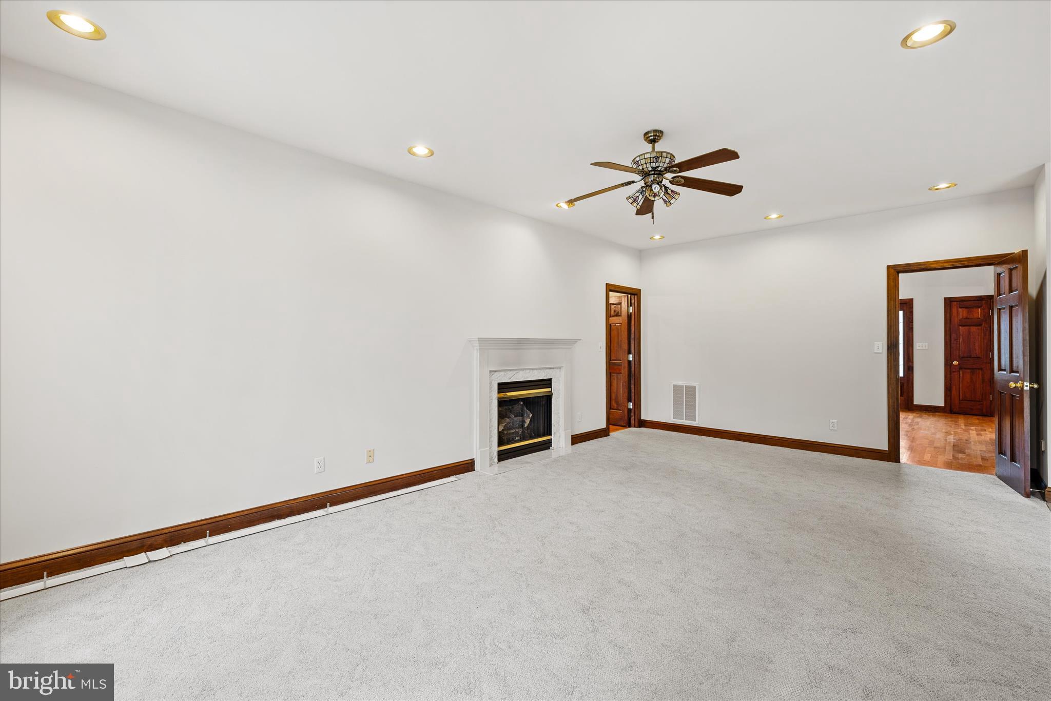 NUTTERS CROSSING - Residential