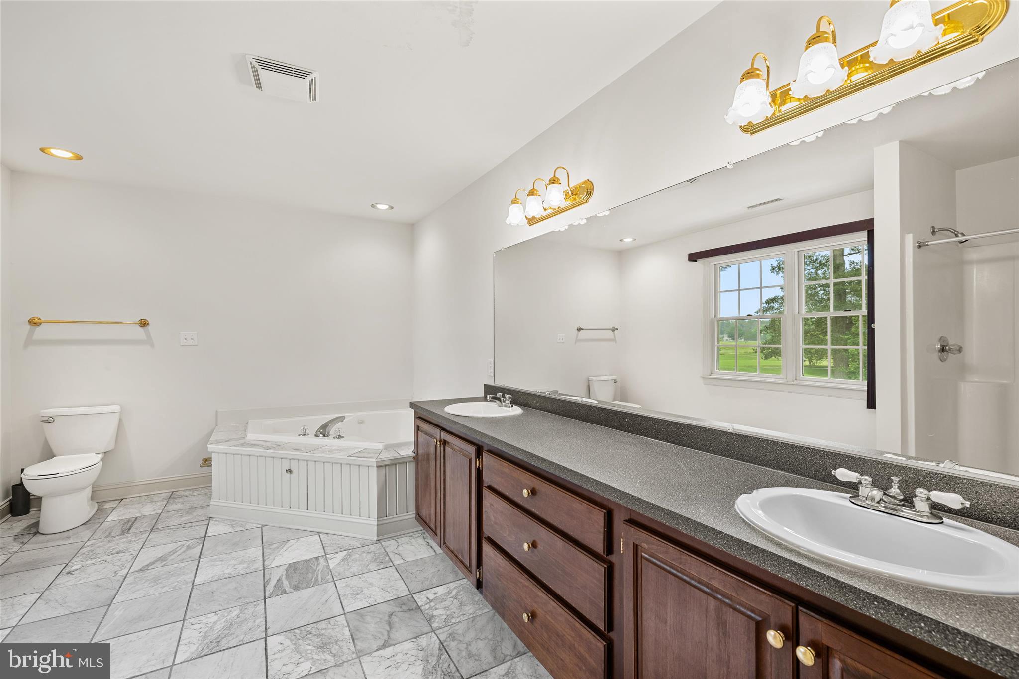 NUTTERS CROSSING - Residential