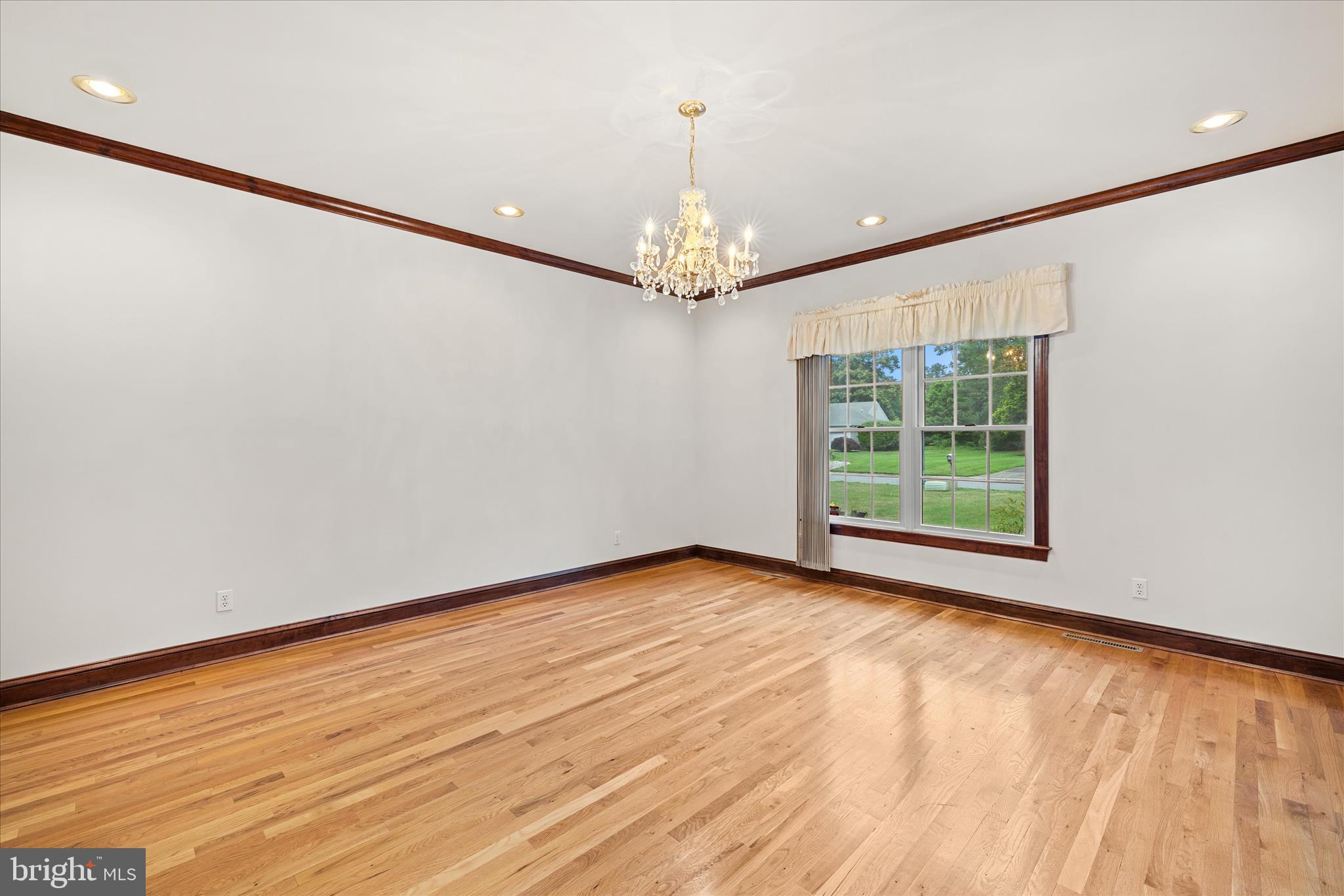 NUTTERS CROSSING - Residential