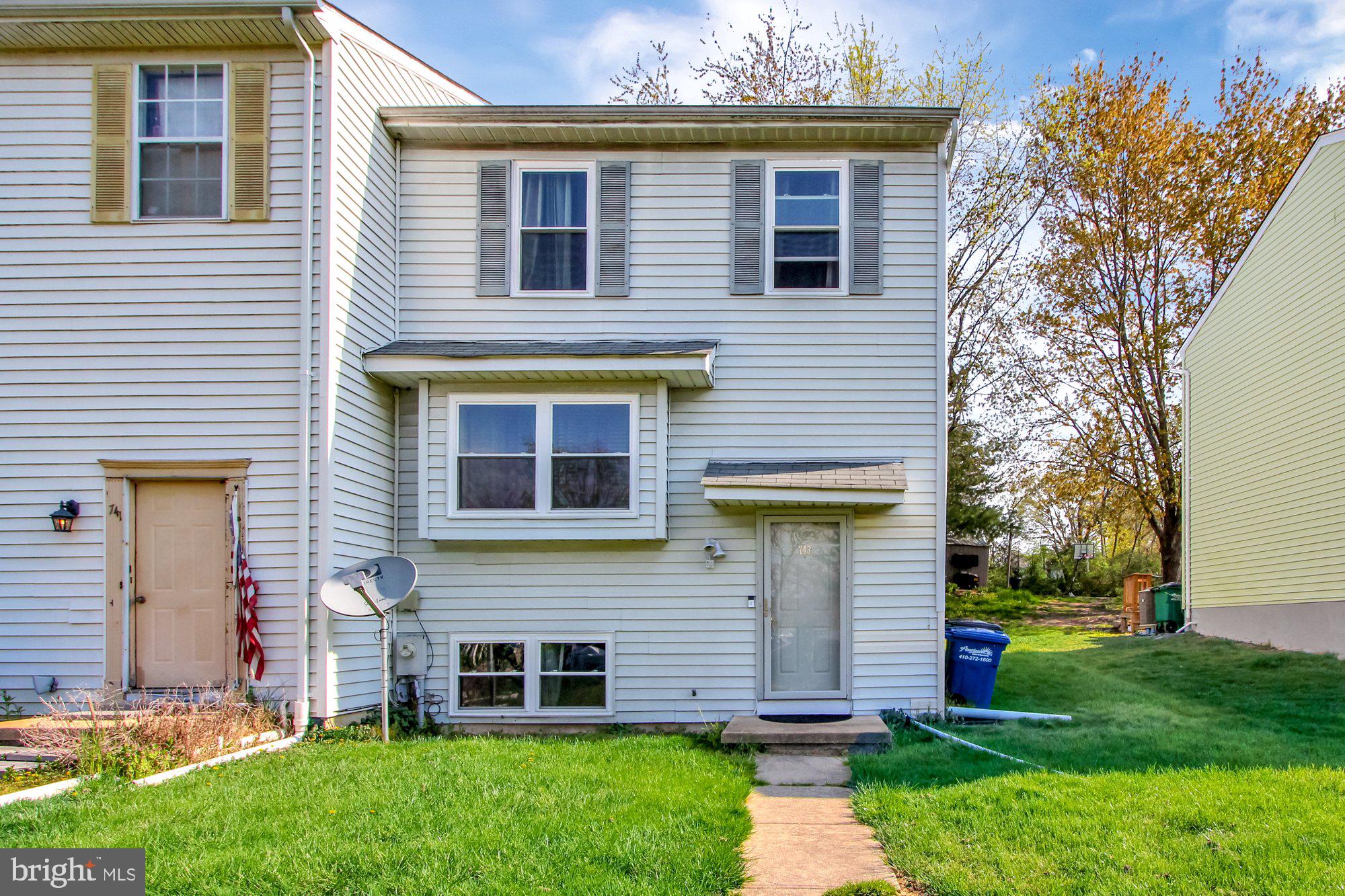 BRENTWOOD SQUARE - Residential