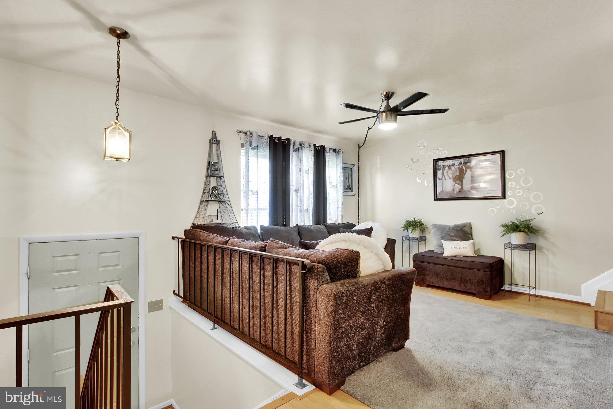 BRENTWOOD SQUARE - Residential