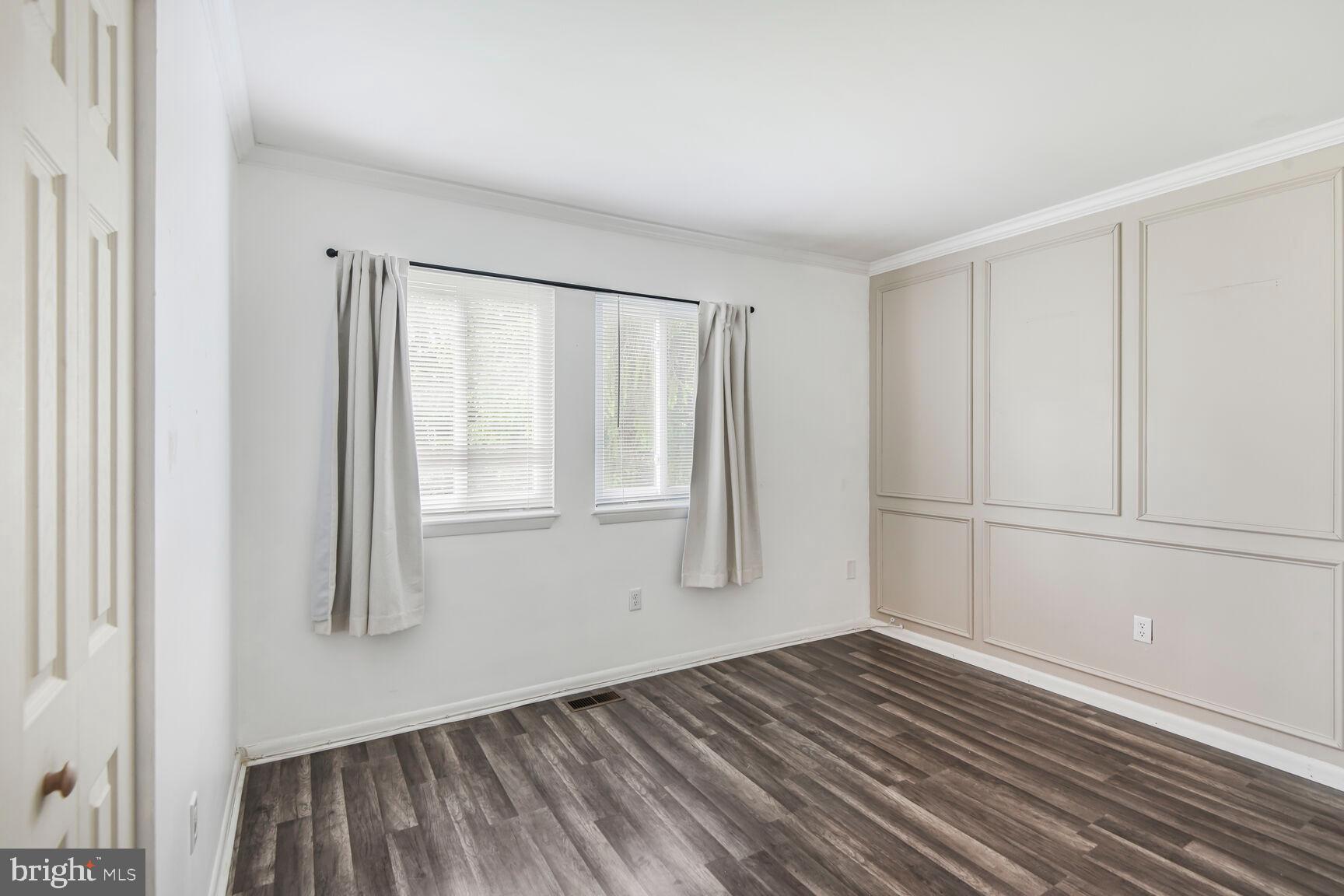 OAKLAND MILLS - Residential