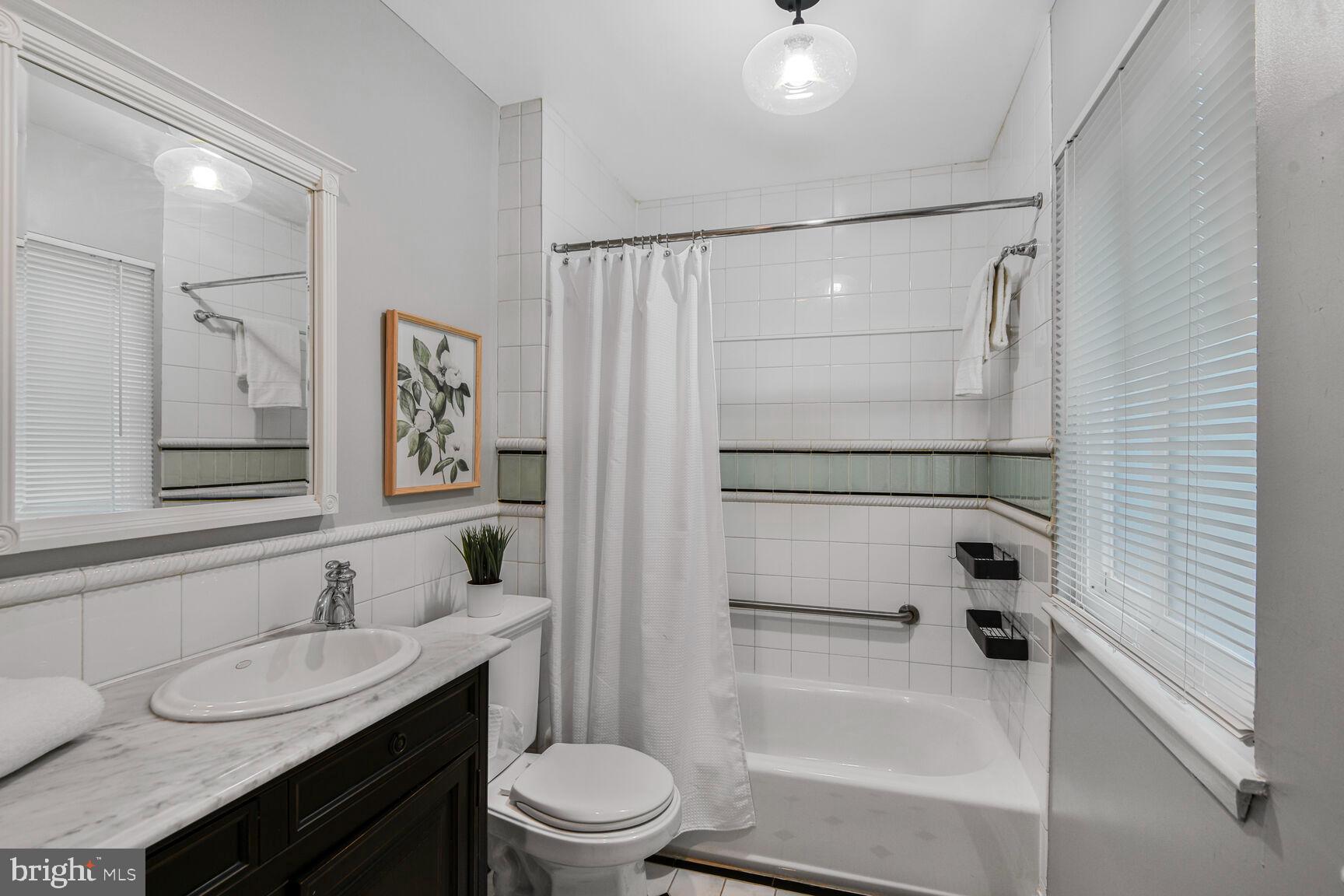 OAKLAND MILLS - Residential