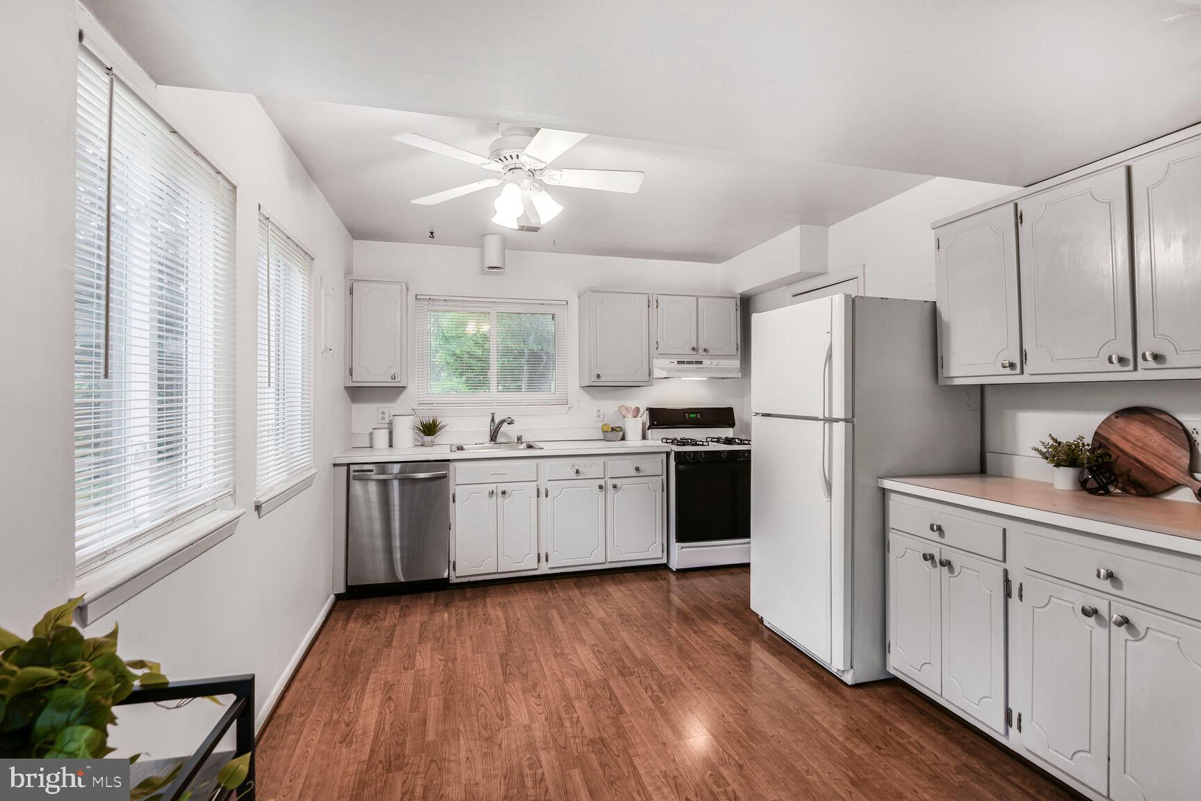 OAKLAND MILLS - Residential