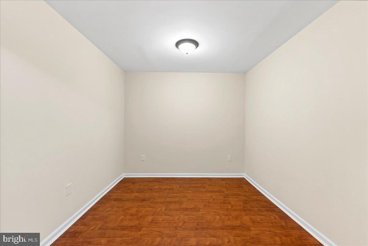 RESTON - Residential Lease