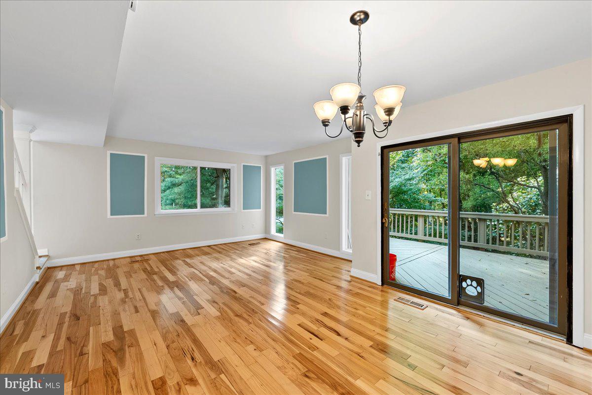 RESTON - Residential Lease