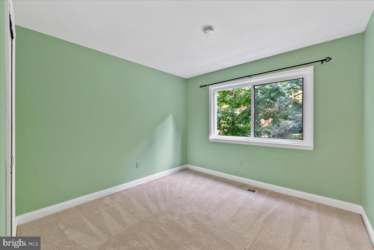 RESTON - Residential Lease