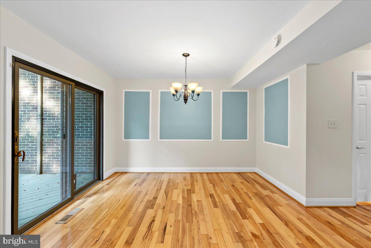 RESTON - Residential Lease