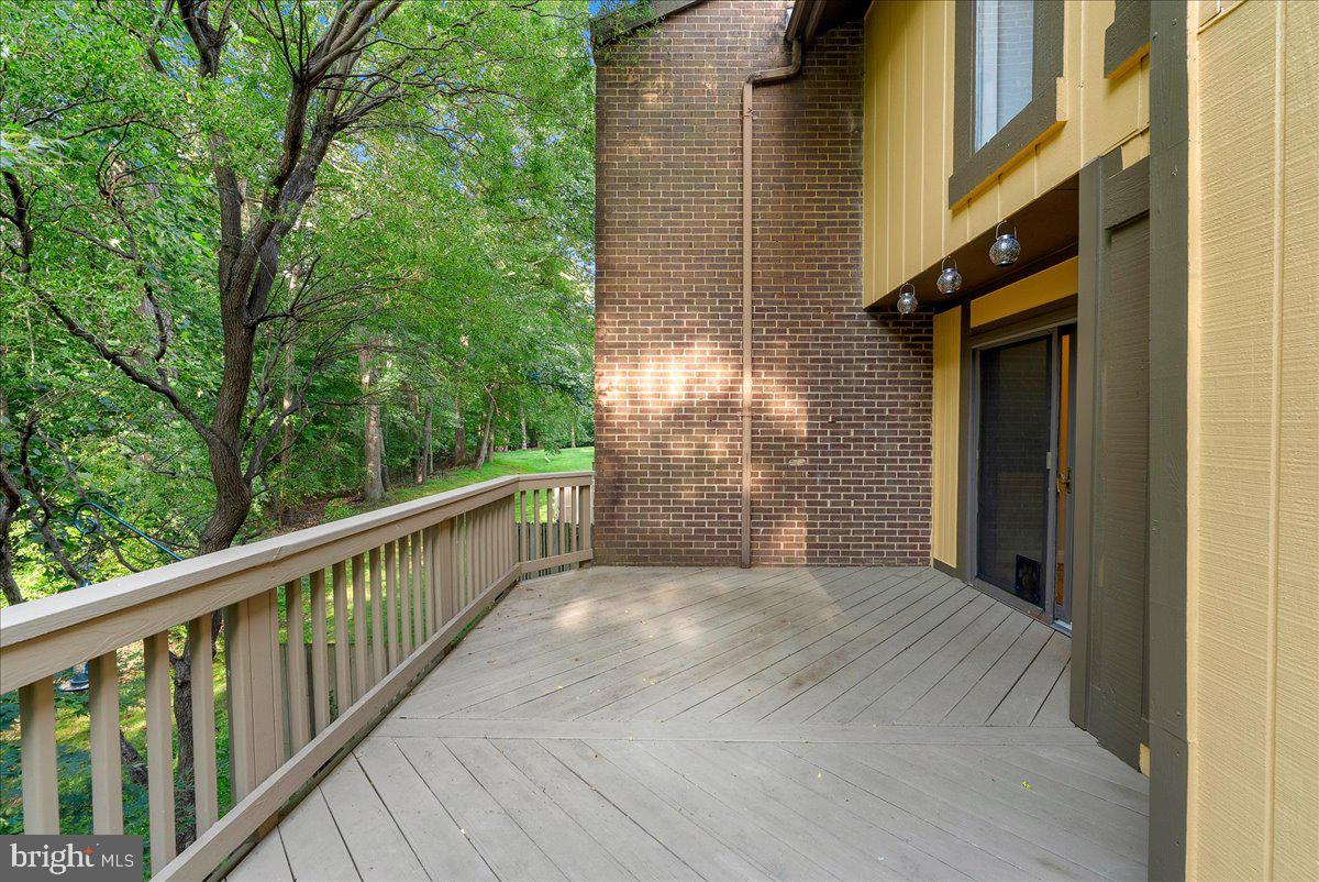 RESTON - Residential Lease