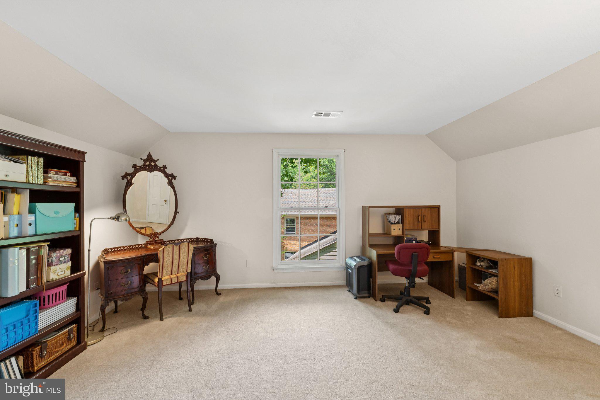 RIVER FALLS - Residential