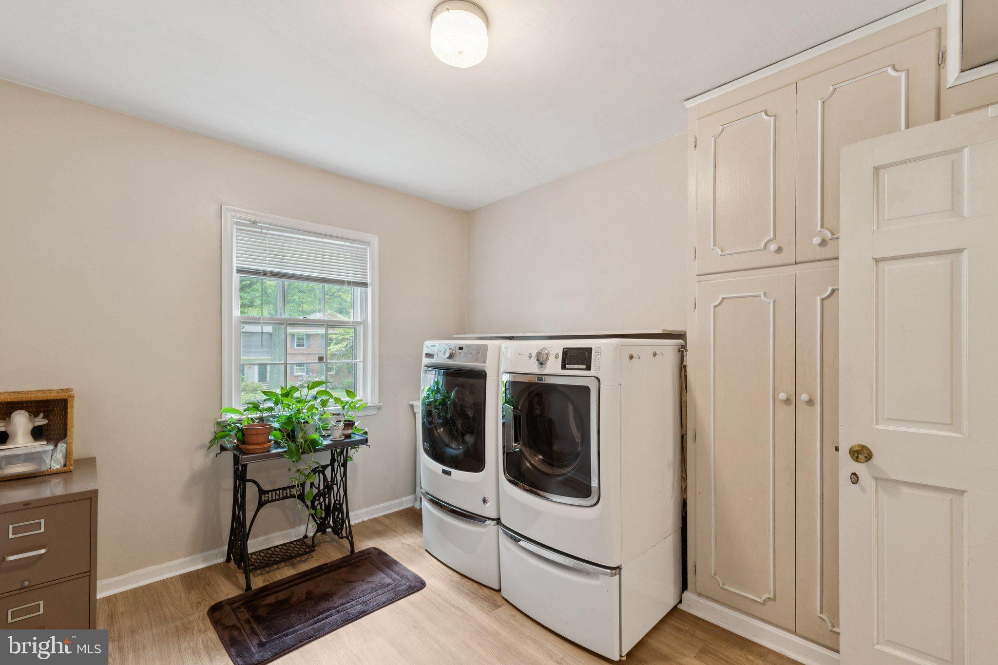 RIVER FALLS - Residential