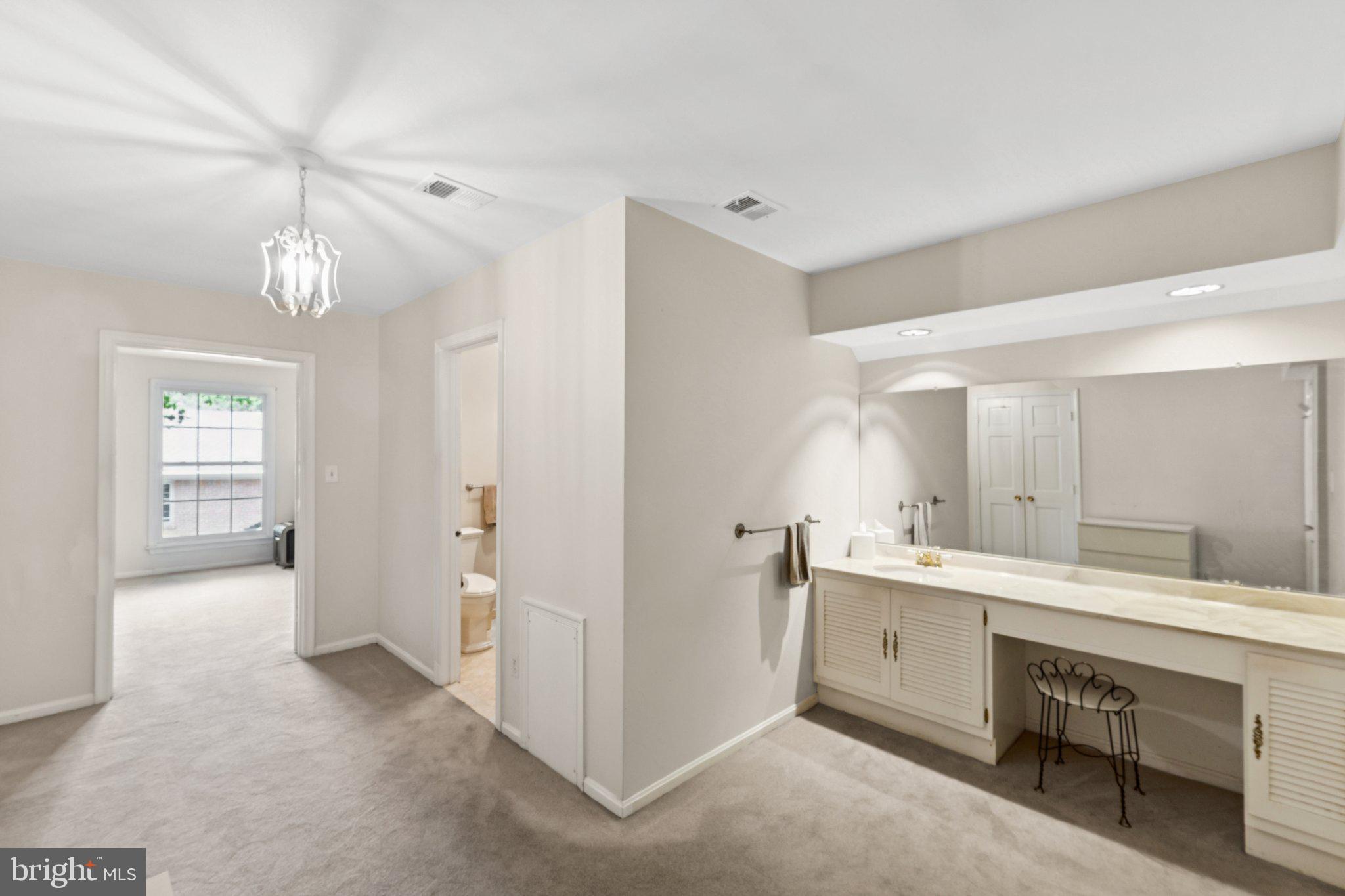 RIVER FALLS - Residential