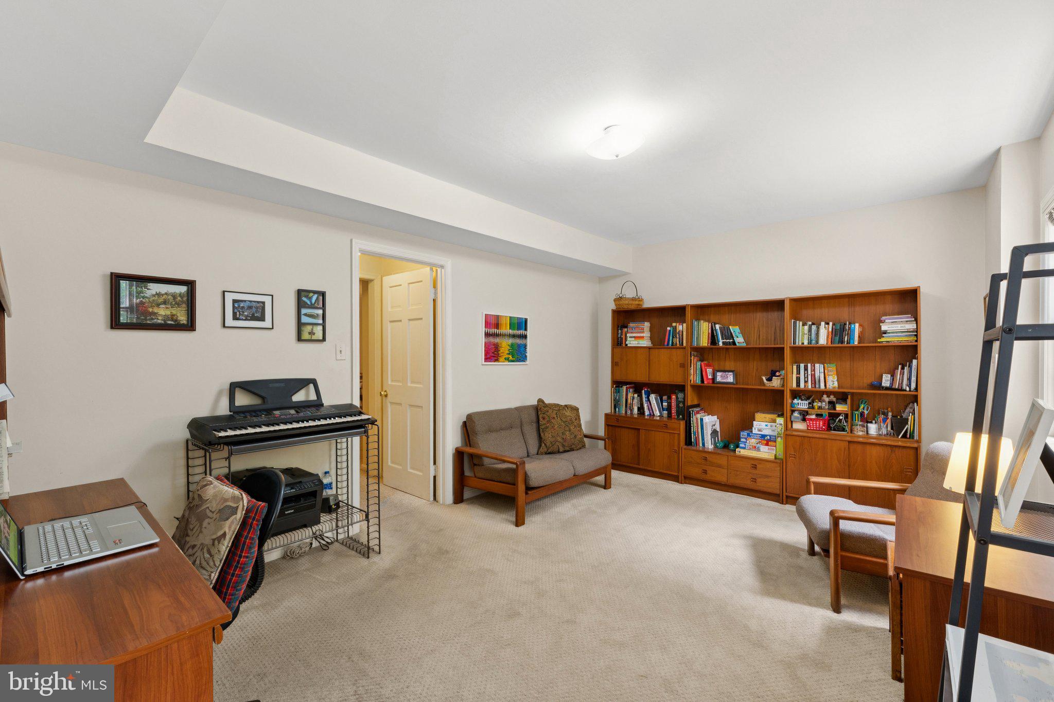 RIVER FALLS - Residential